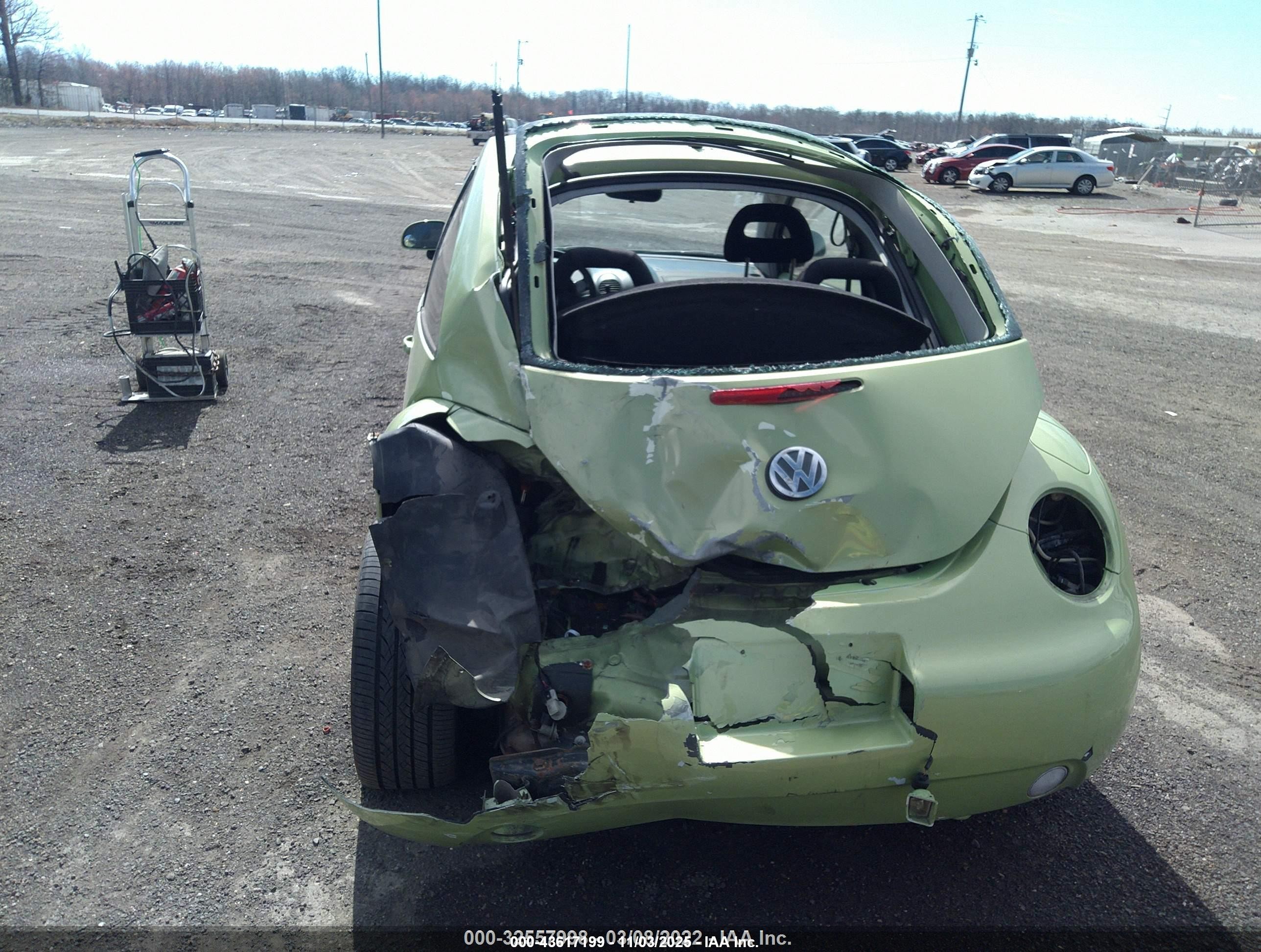1999 Volkswagen New Beetle Gls Green vin: 3VWCC21C2XM410599