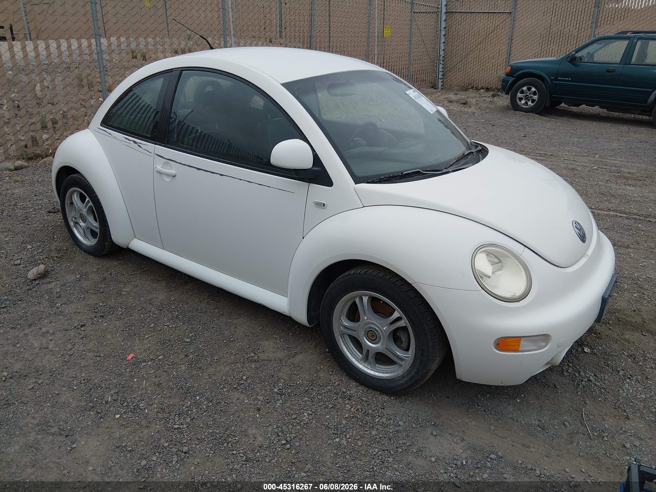 3VWCC21C3YM454760