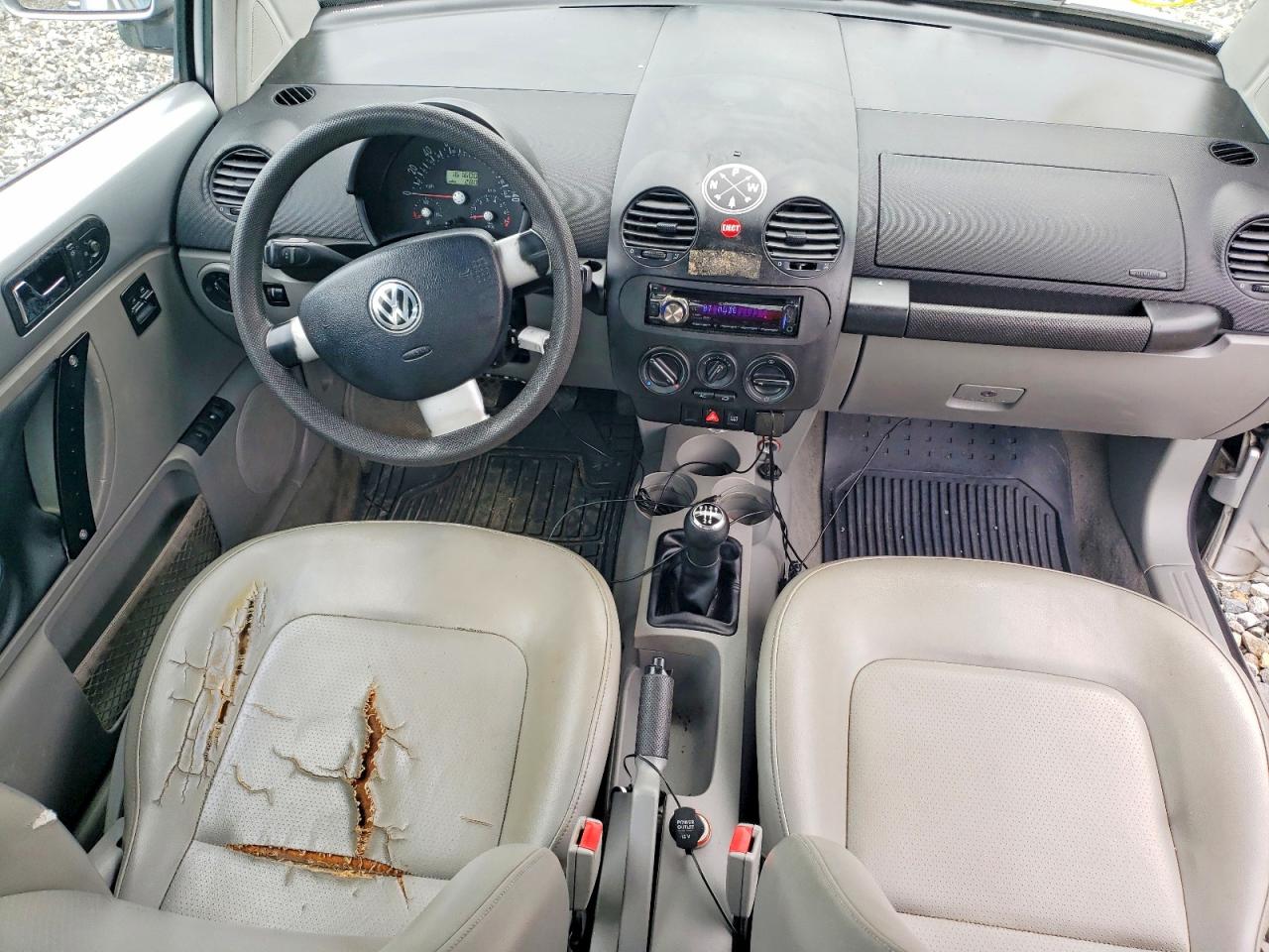 1999 Volkswagen New Beetle Gls Серебряный vin: 3VWCC21C4XM443197