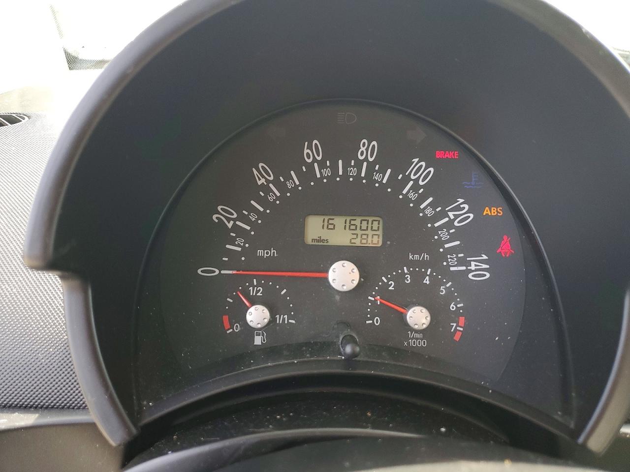 1999 Volkswagen New Beetle Gls Серебряный vin: 3VWCC21C4XM443197