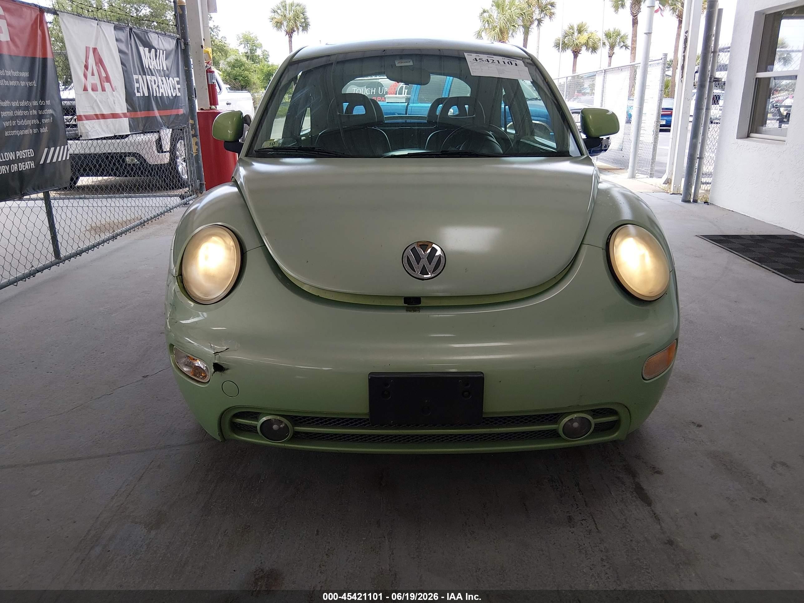 2000 Volkswagen New Beetle Gls Green vin: 3VWCC21C4YM422383