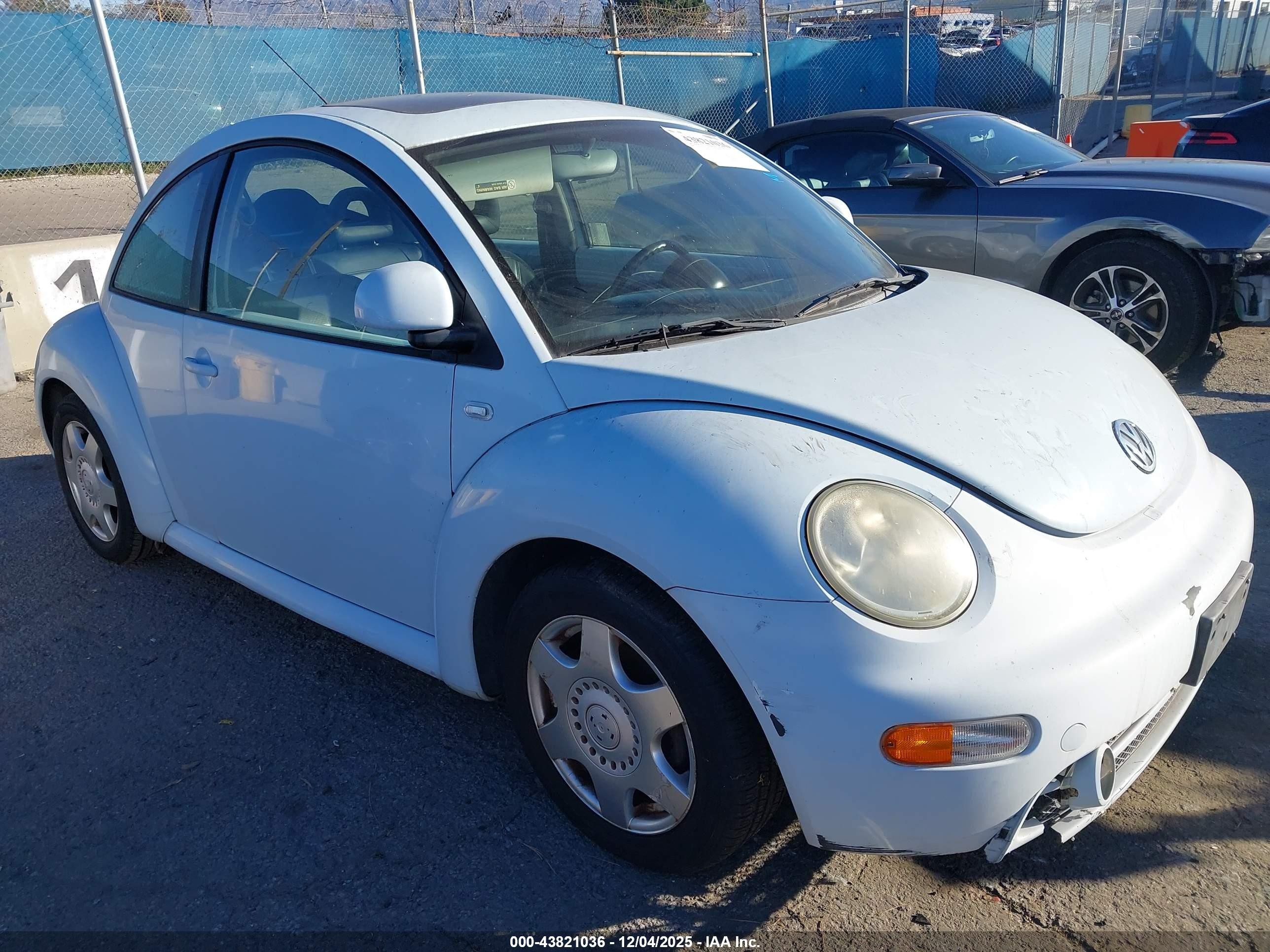 3VWCC21C4YM491591