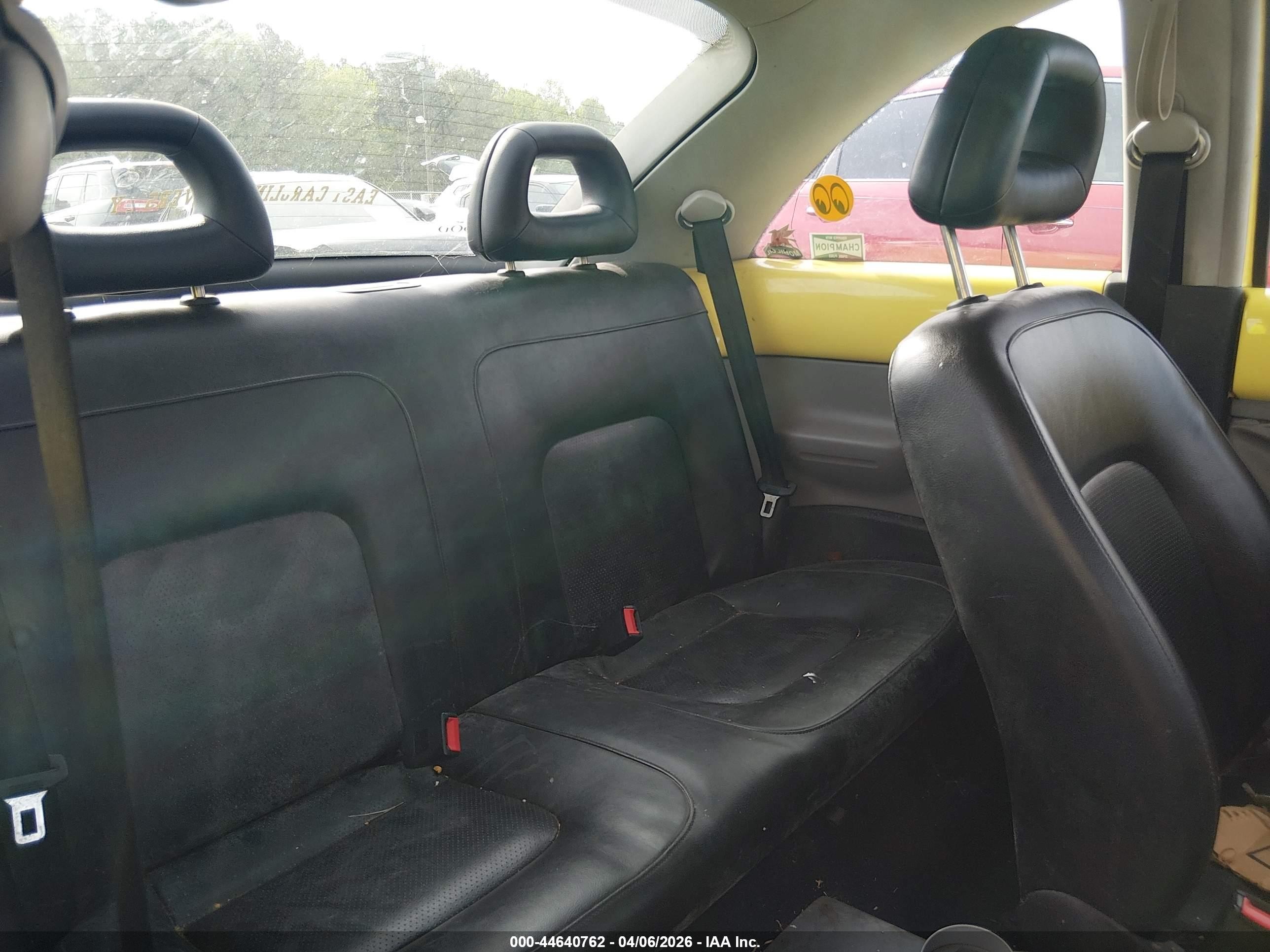 1999 Volkswagen New Beetle Gls Yellow vin: 3VWCC21C5XM455200