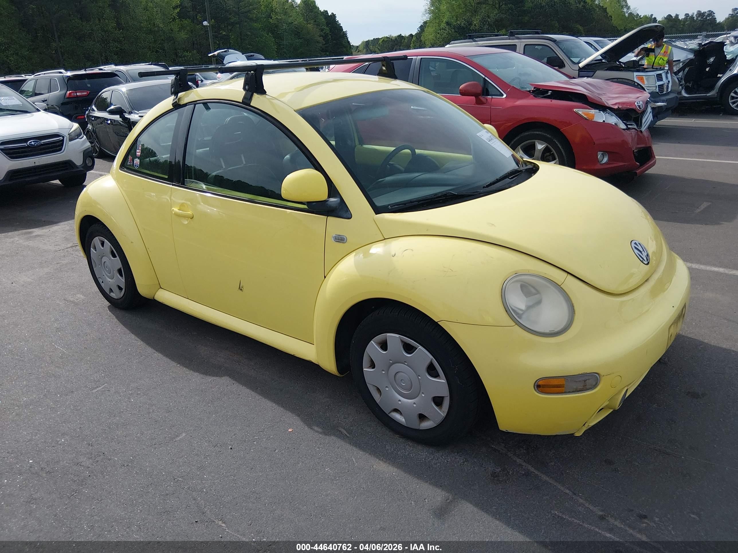 1999 Volkswagen New Beetle Gls Yellow vin: 3VWCC21C5XM455200