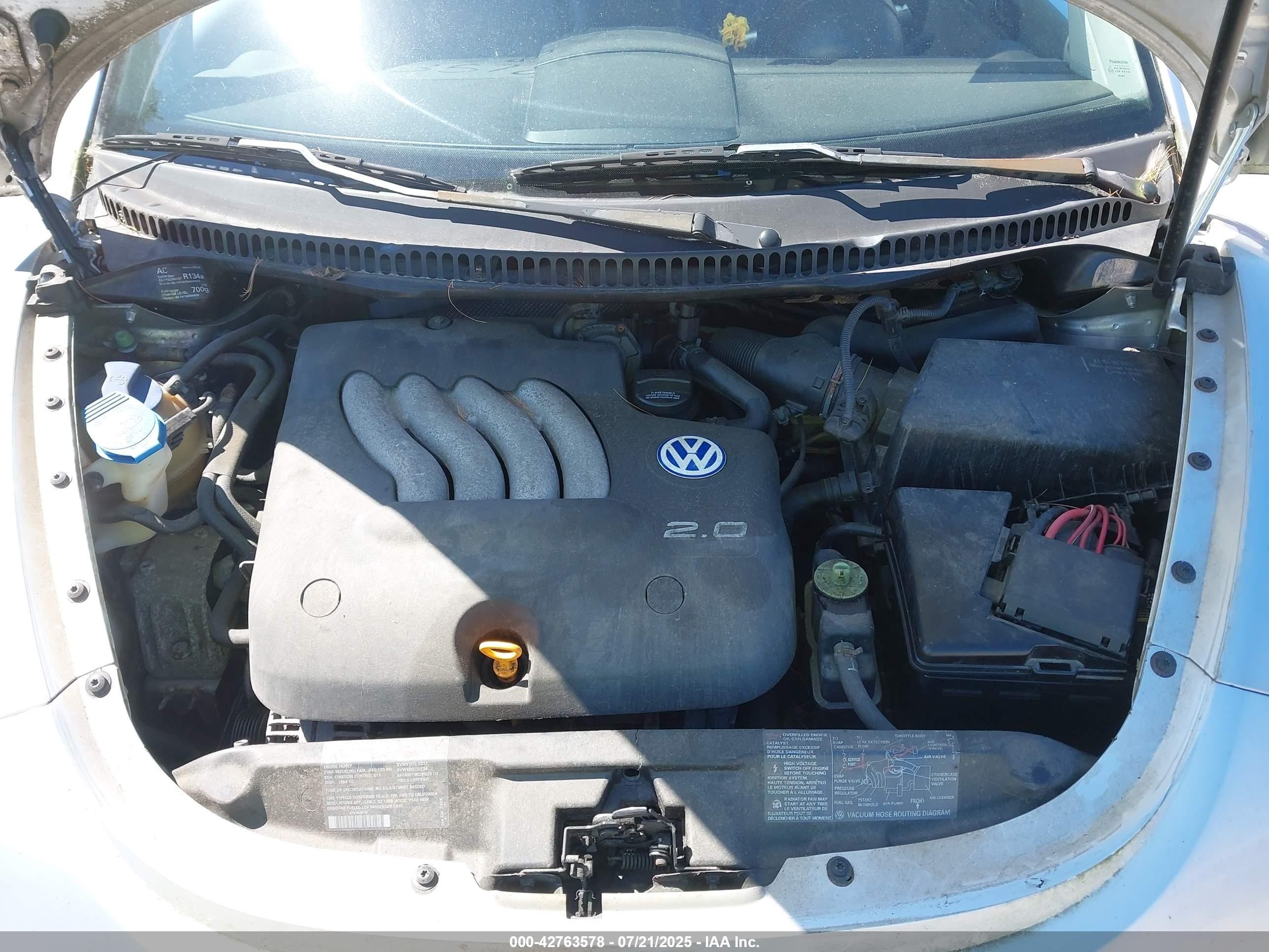 1999 Volkswagen New Beetle Gls Silver vin: 3VWCC21C5XM460753