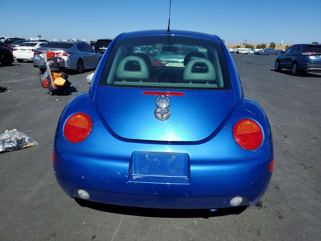 2000 Volkswagen New Beetle Gls Blue vin: 3VWCC21C5YM498890