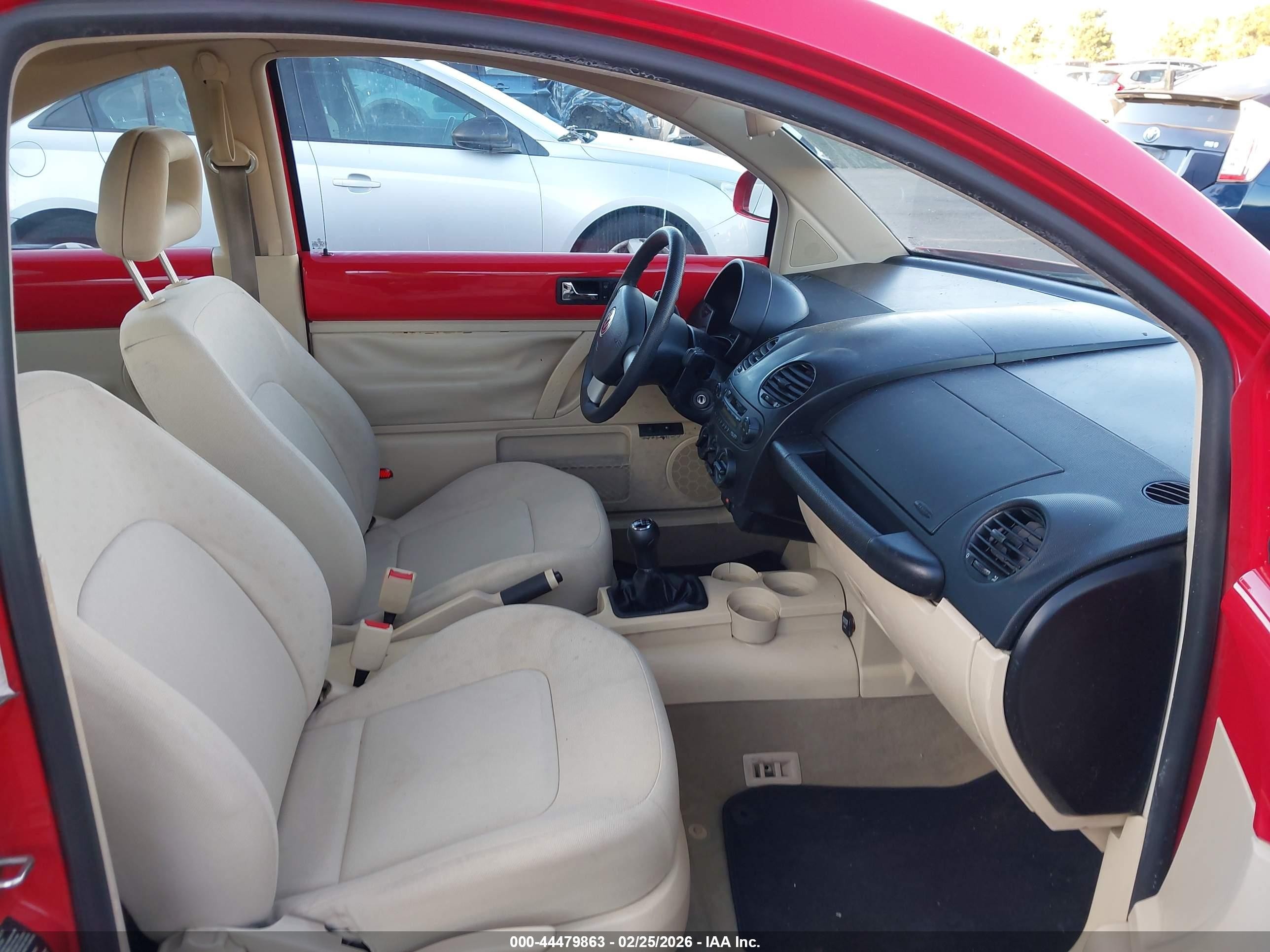 1999 Volkswagen New Beetle Gls Red vin: 3VWCC21C6XM438003