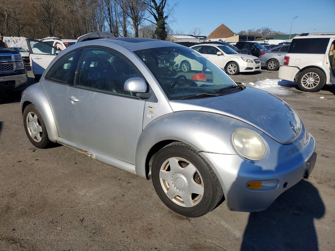 1999 Volkswagen New Beetle Gls Silver vin: 3VWCC21C6XM454931