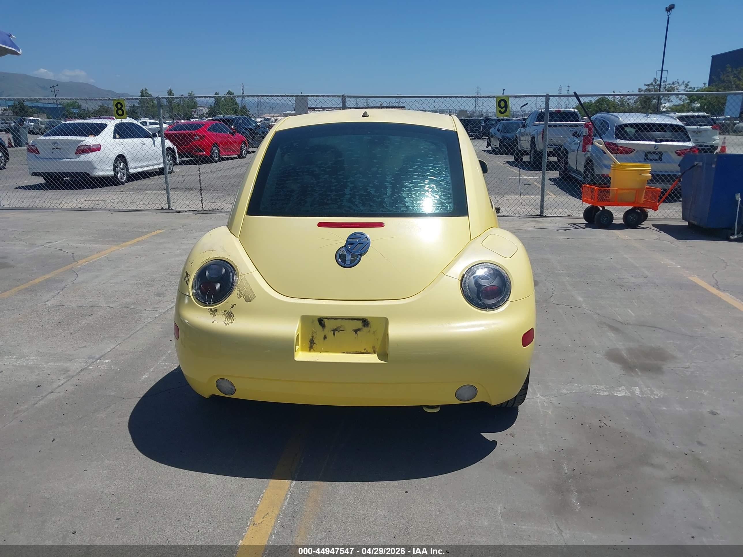 1999 Volkswagen New Beetle Gls Yellow vin: 3VWCC21C7XM447860