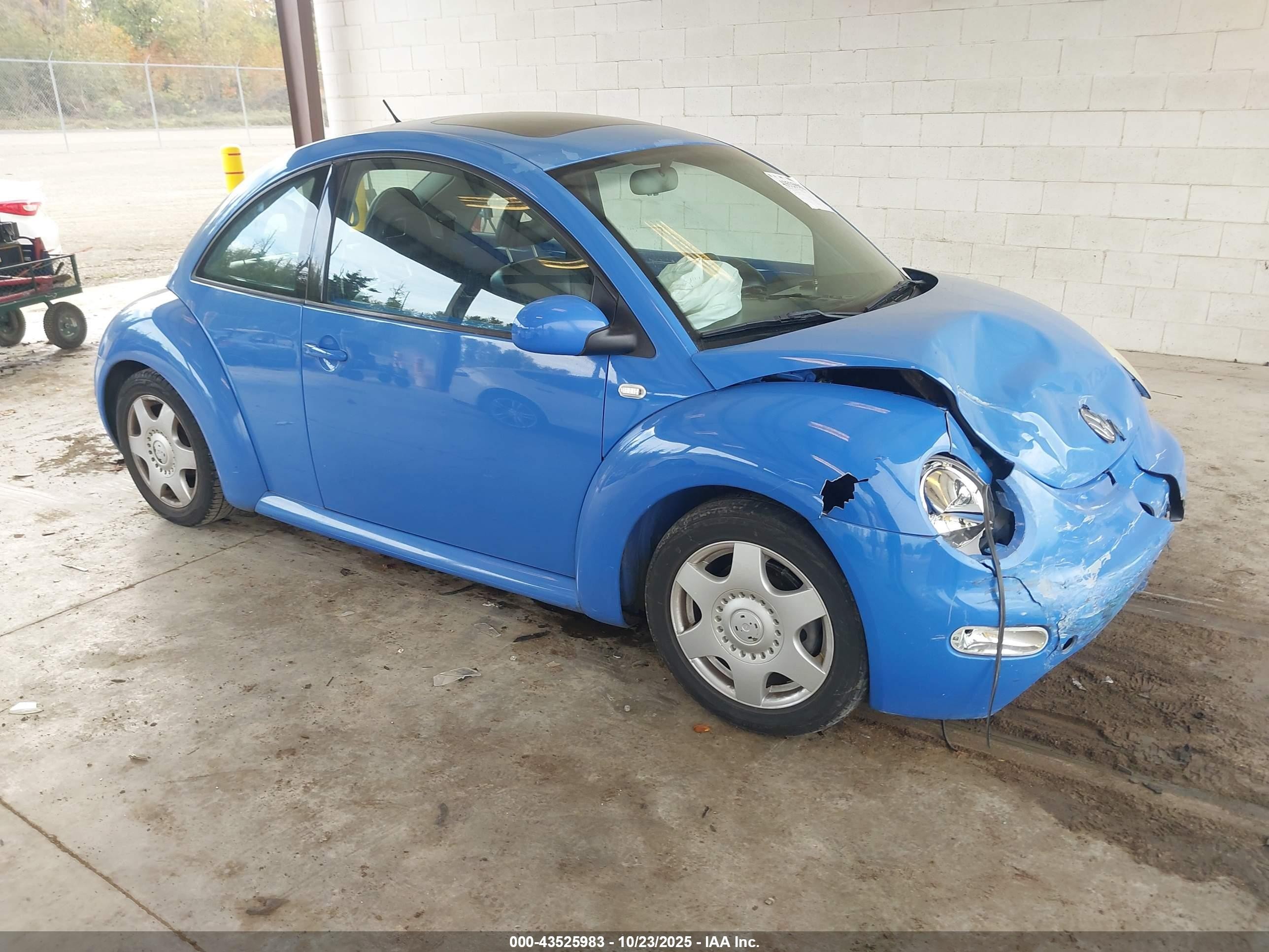 2001 Volkswagen New Beetle Gls 1.8l Turbo Синий vin: 3VWCC21C81M416849
