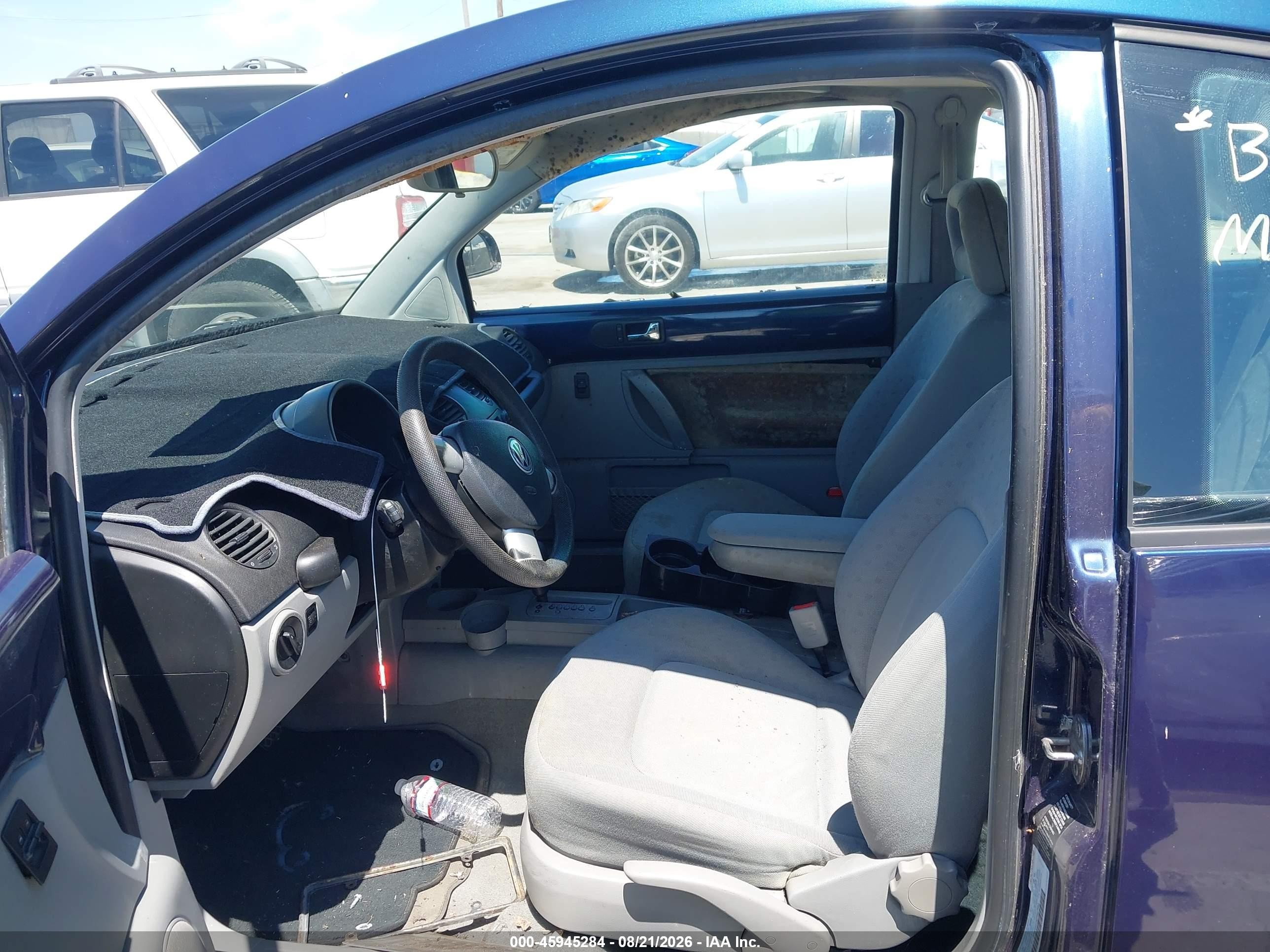 2000 Volkswagen New Beetle Gls Blue vin: 3VWCC21C8YM417963