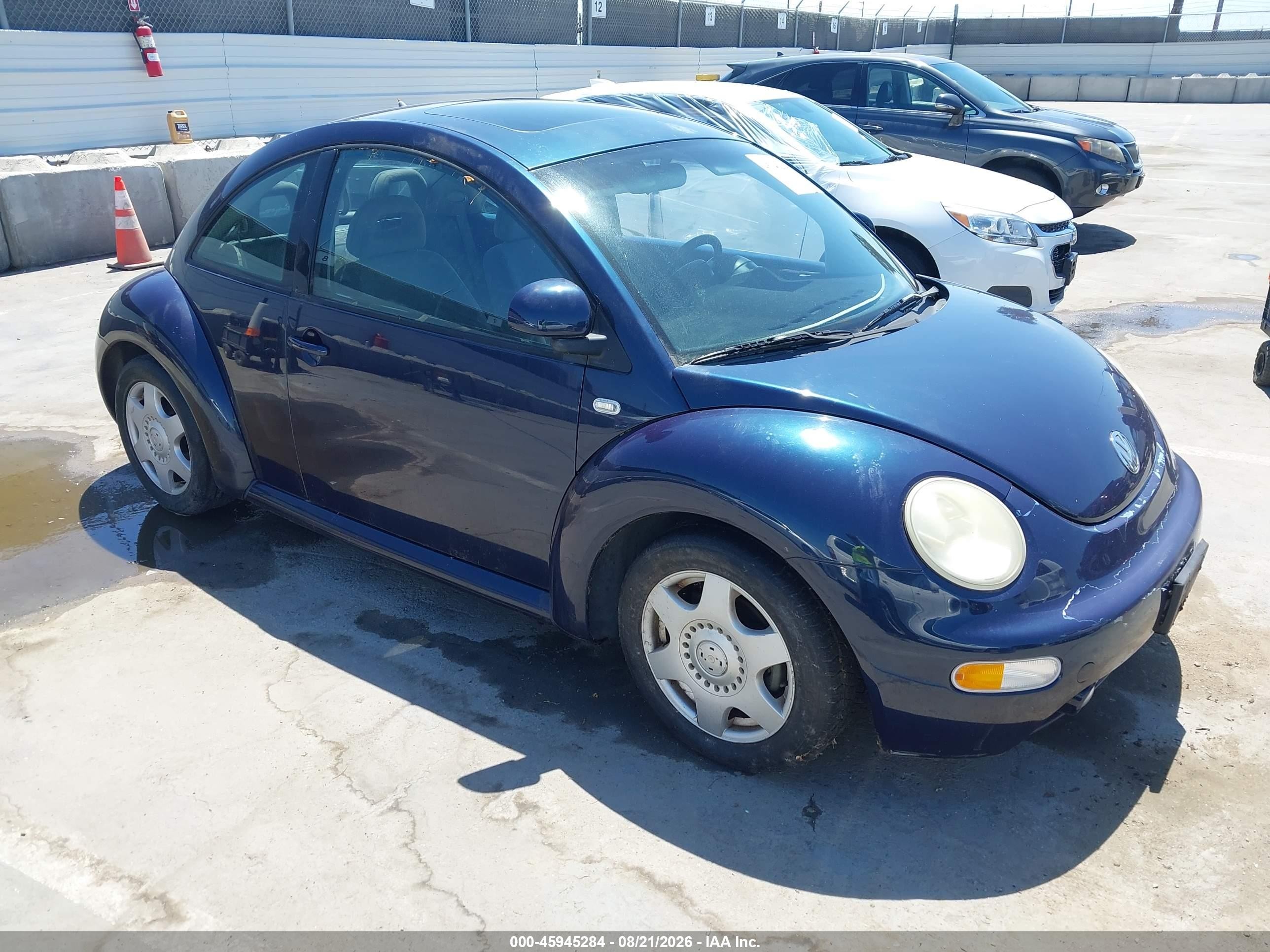 3VWCC21C8YM417963