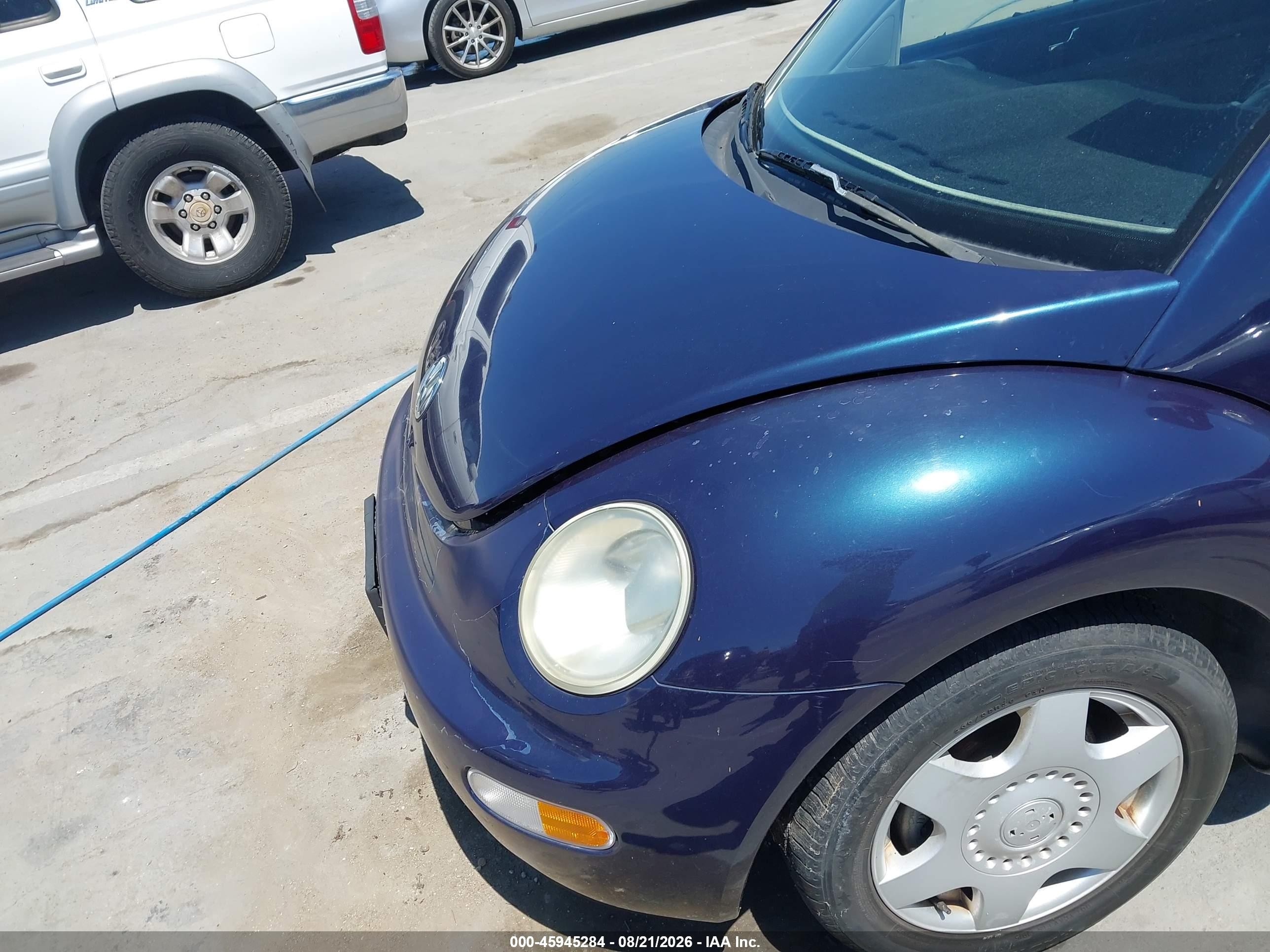 2000 Volkswagen New Beetle Gls Blue vin: 3VWCC21C8YM417963