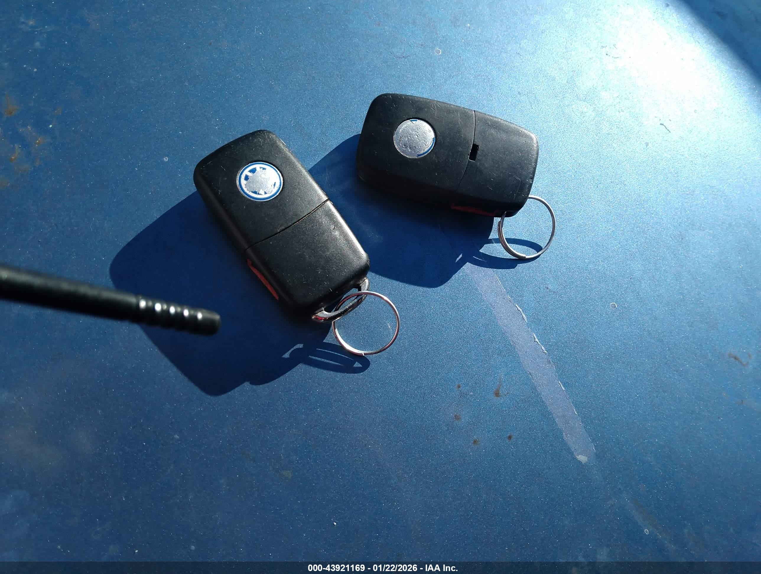 2000 Volkswagen New Beetle Gls Blue vin: 3VWCC21CXYM429841