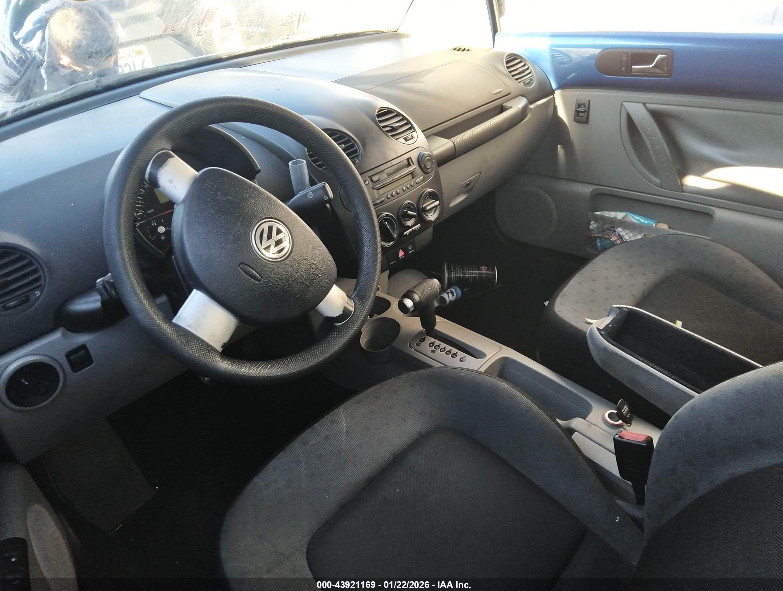 2000 Volkswagen New Beetle Gls Blue vin: 3VWCC21CXYM429841