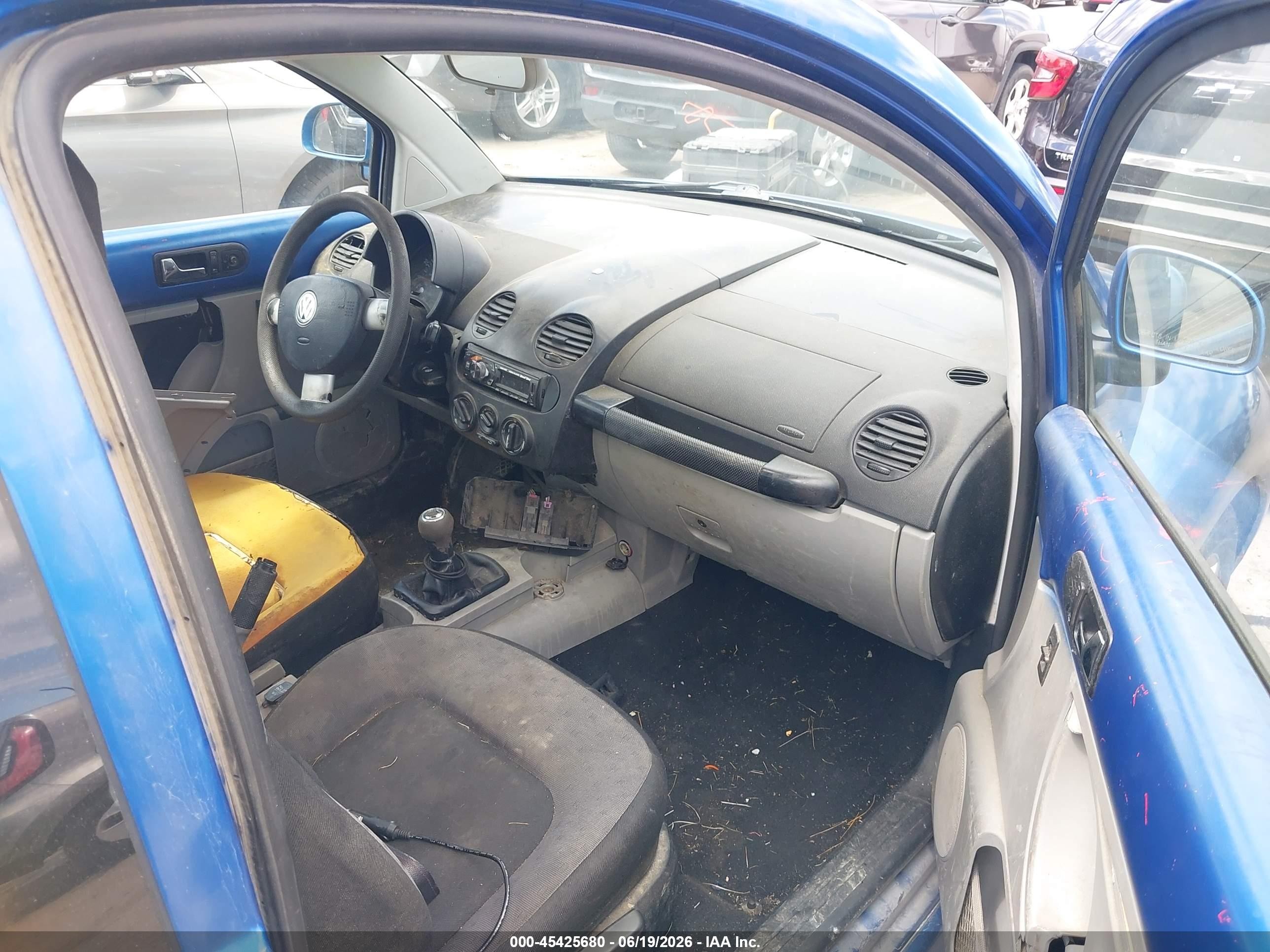 2000 Volkswagen New Beetle Gls Blue vin: 3VWCC21CXYM488257