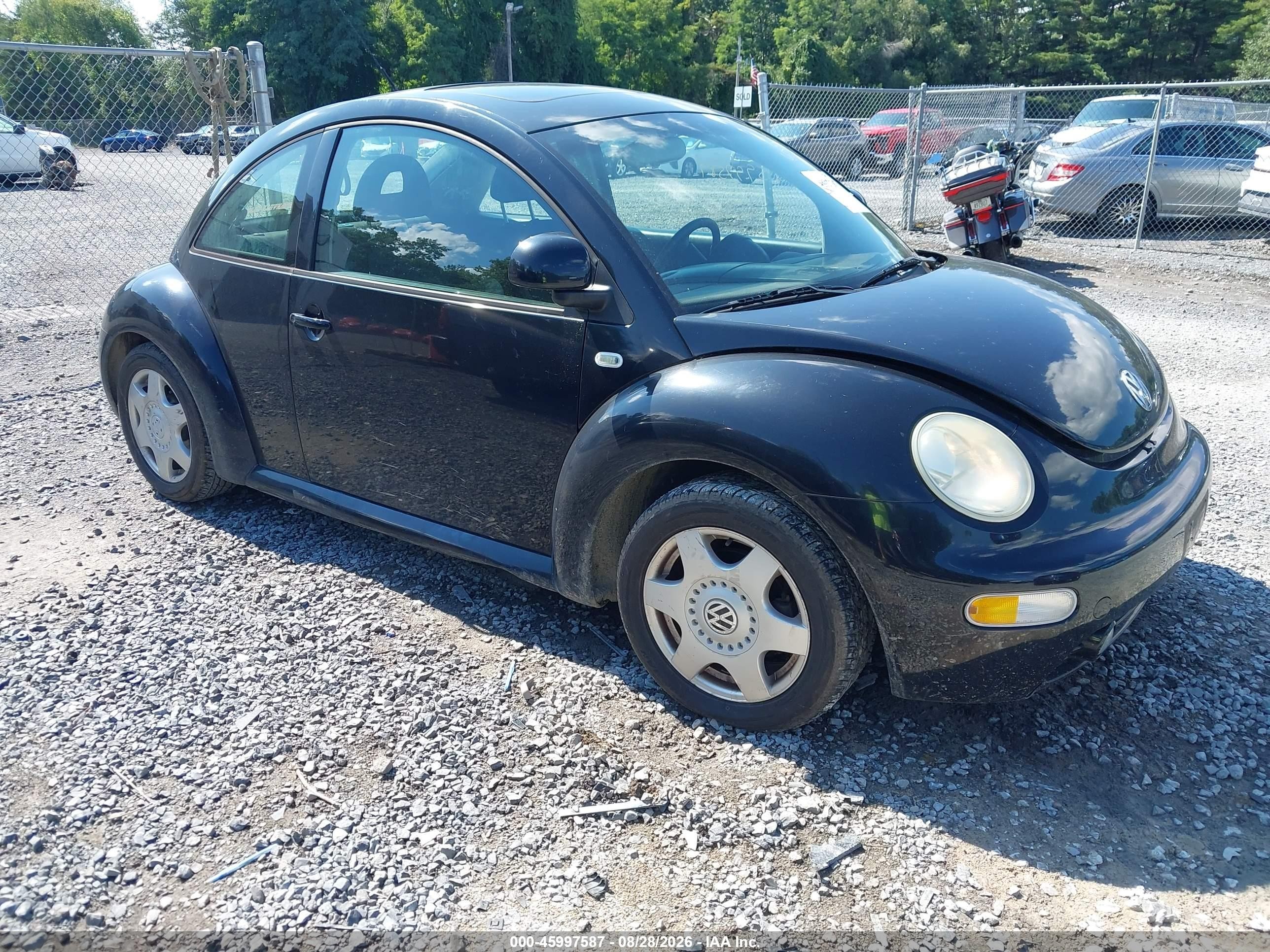 3VWCC21CXYM496343