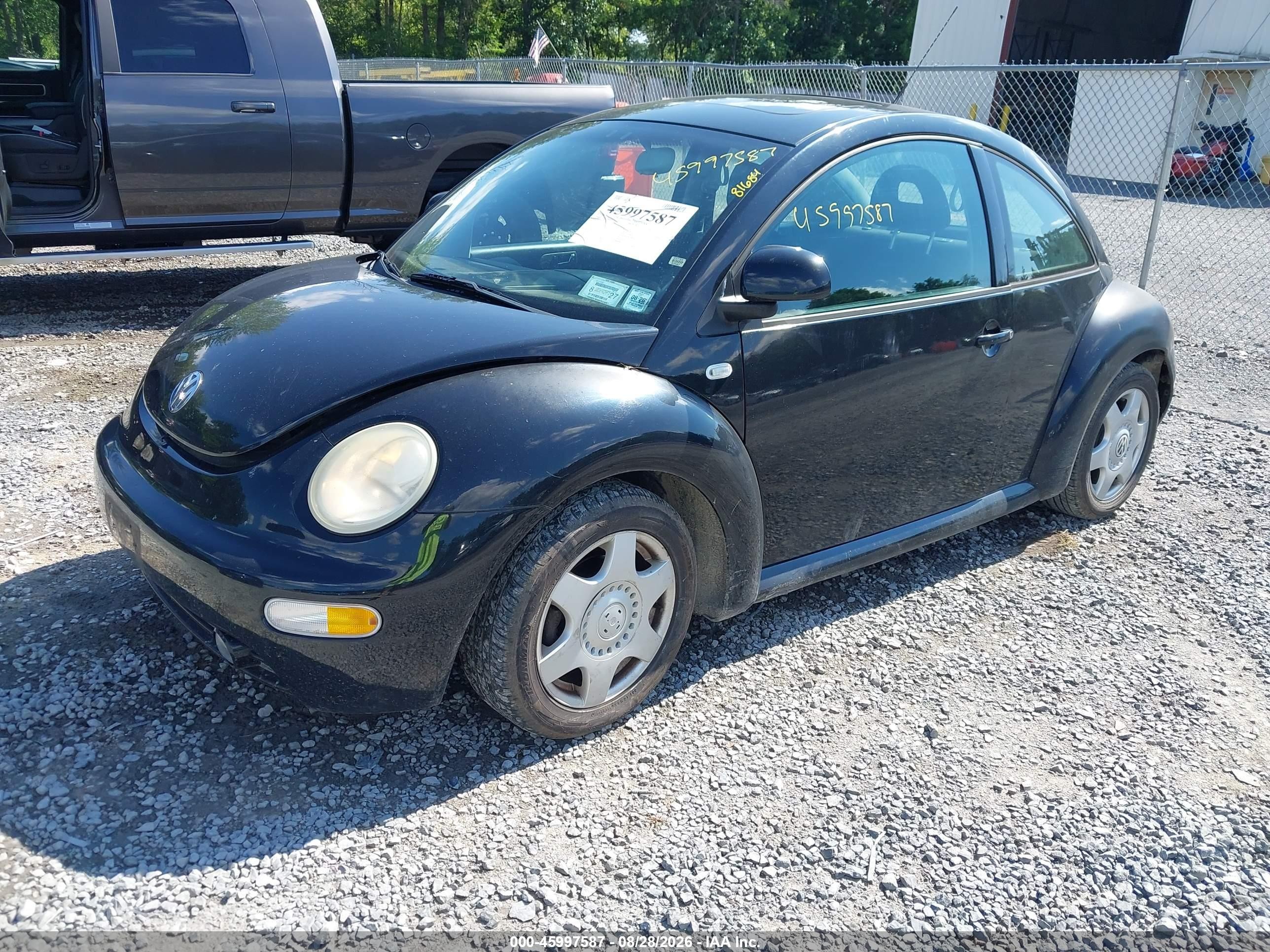 2000 Volkswagen New Beetle Gls Черный vin: 3VWCC21CXYM496343