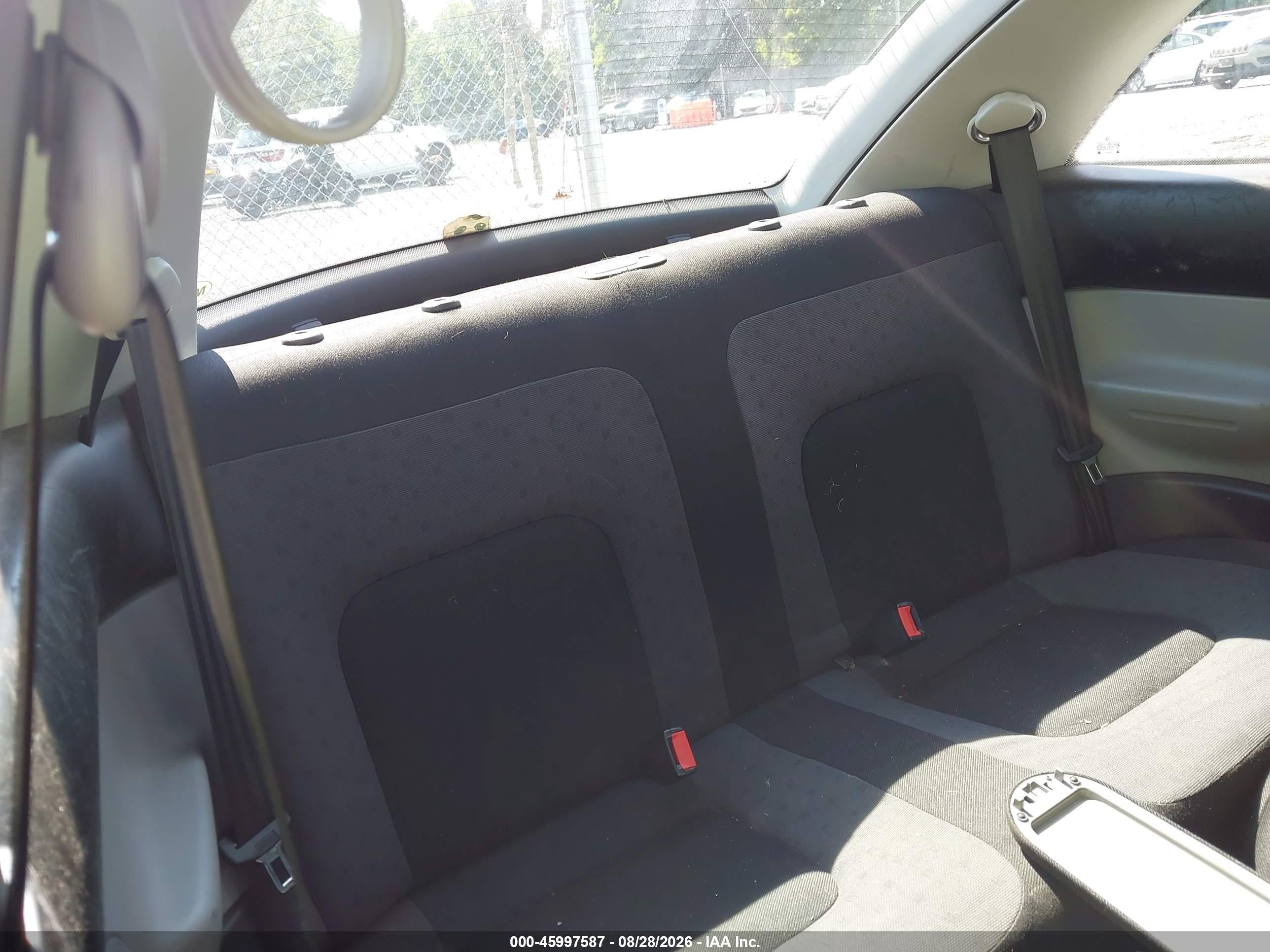 2000 Volkswagen New Beetle Gls Черный vin: 3VWCC21CXYM496343