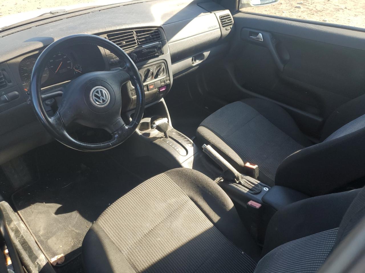 2002 Volkswagen Cabrio Gls White vin: 3VWCC21V62M806822