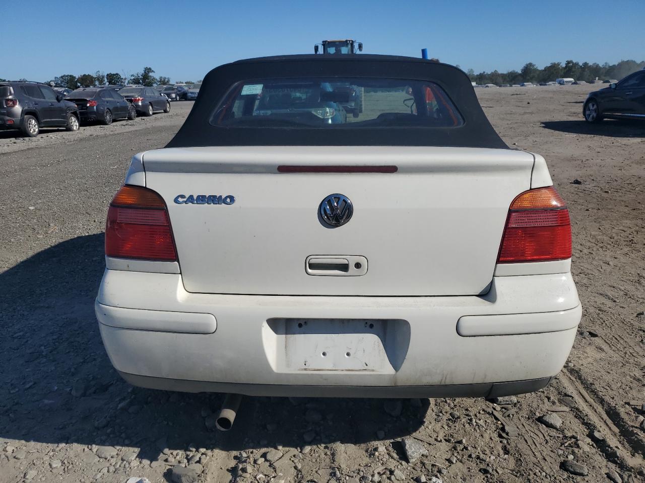 2002 Volkswagen Cabrio Gls White vin: 3VWCC21V62M806822