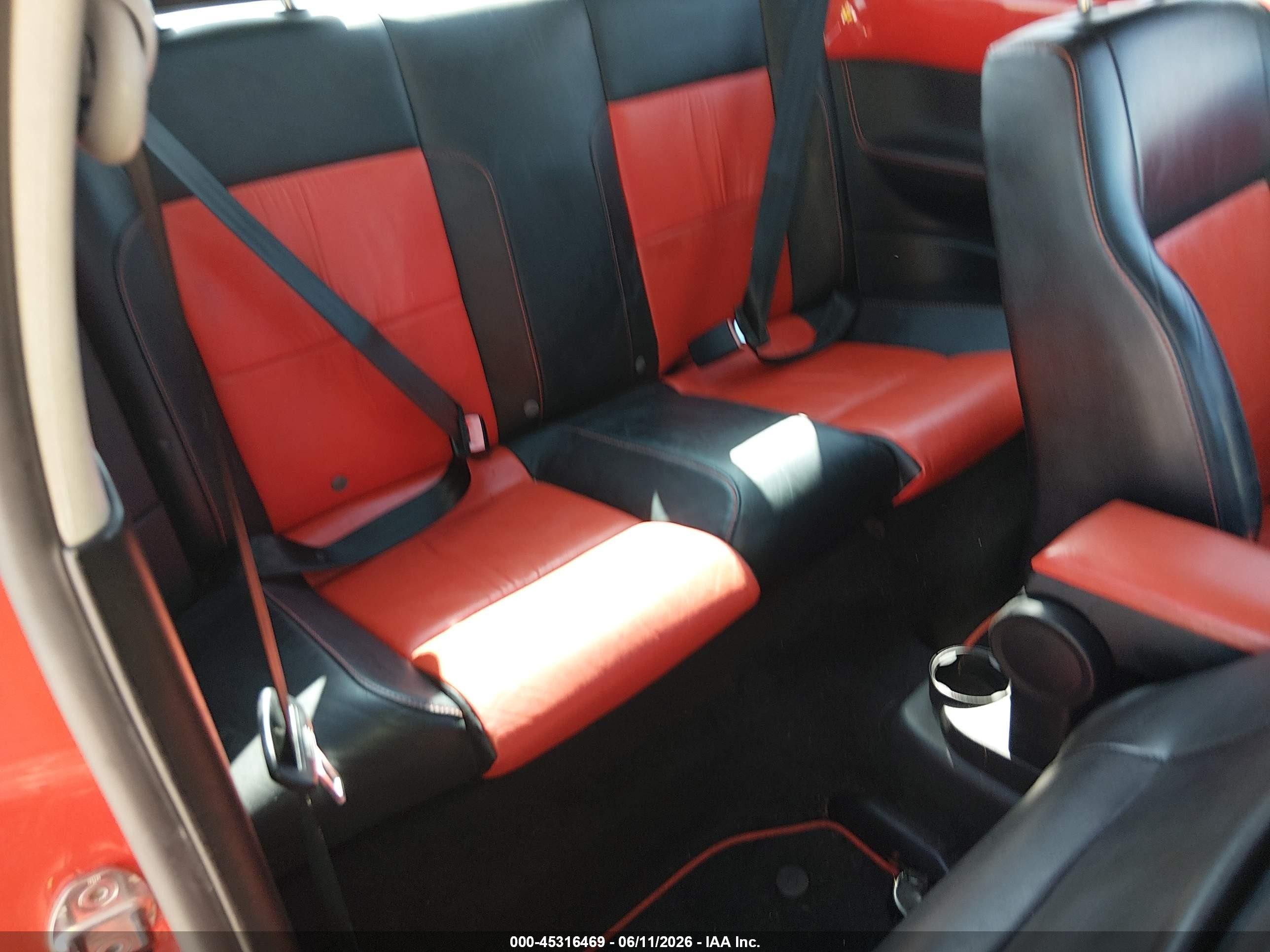 2002 Volkswagen New Beetle Gls 1.8l Turbo Orange vin: 3VWCD21C22M427697
