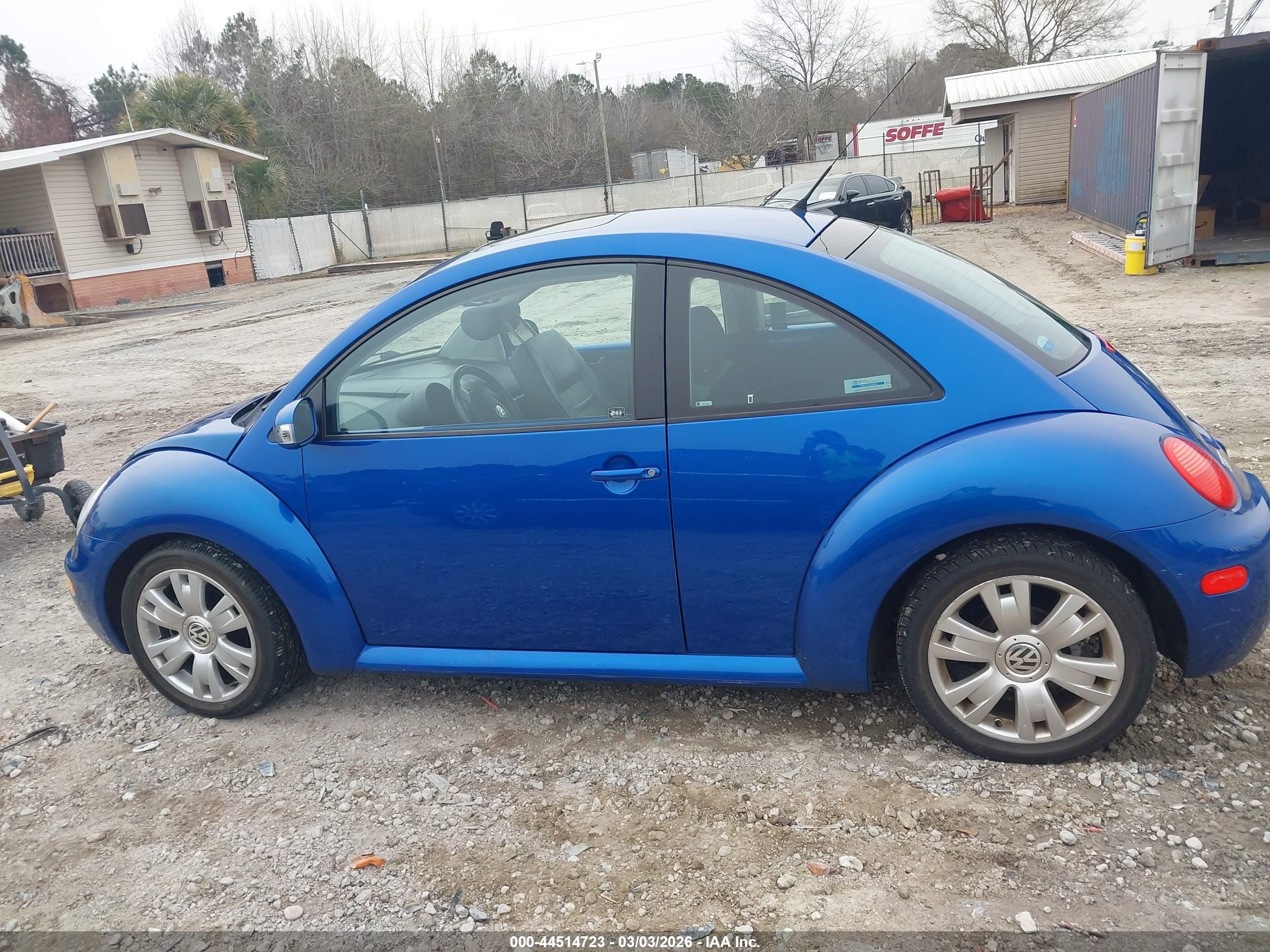 2003 Volkswagen New Beetle Gls 1.8t Blue vin: 3VWCD21C33M440587