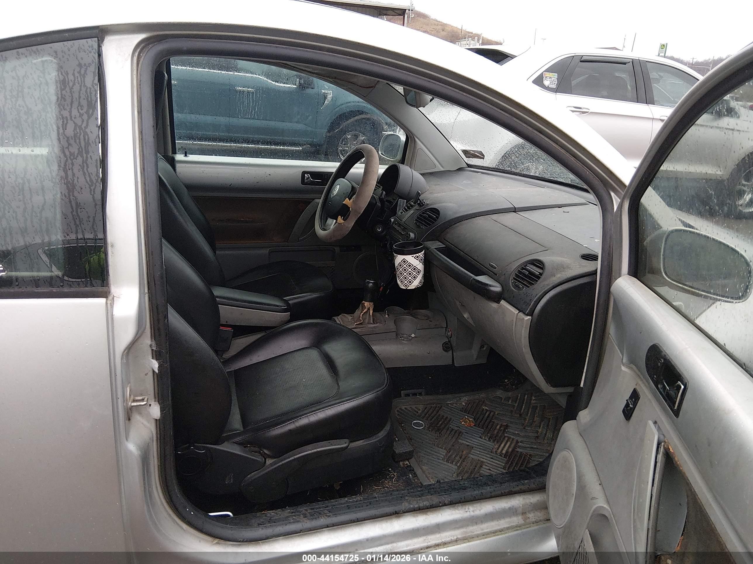 2001 Volkswagen New Beetle Gls 1.8l Turbo Silver vin: 3VWCD21C41M409040