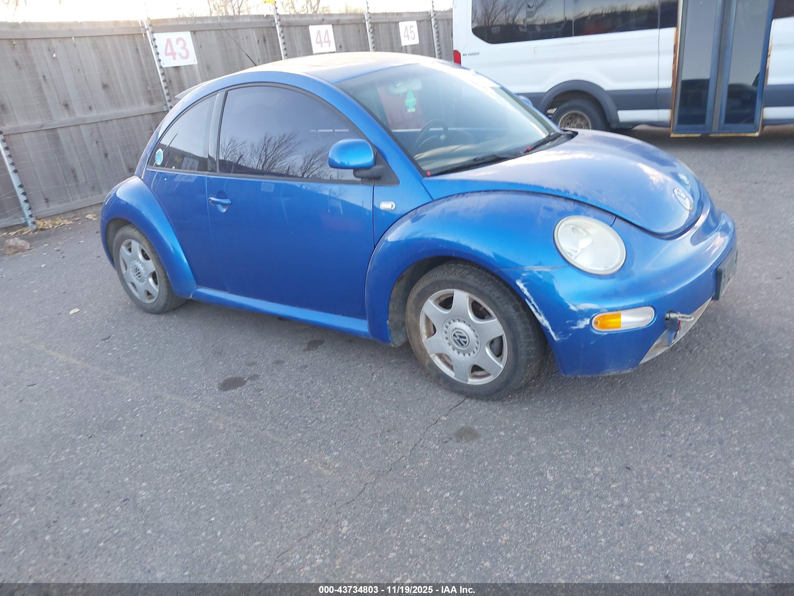 3VWCD21C5YM462176