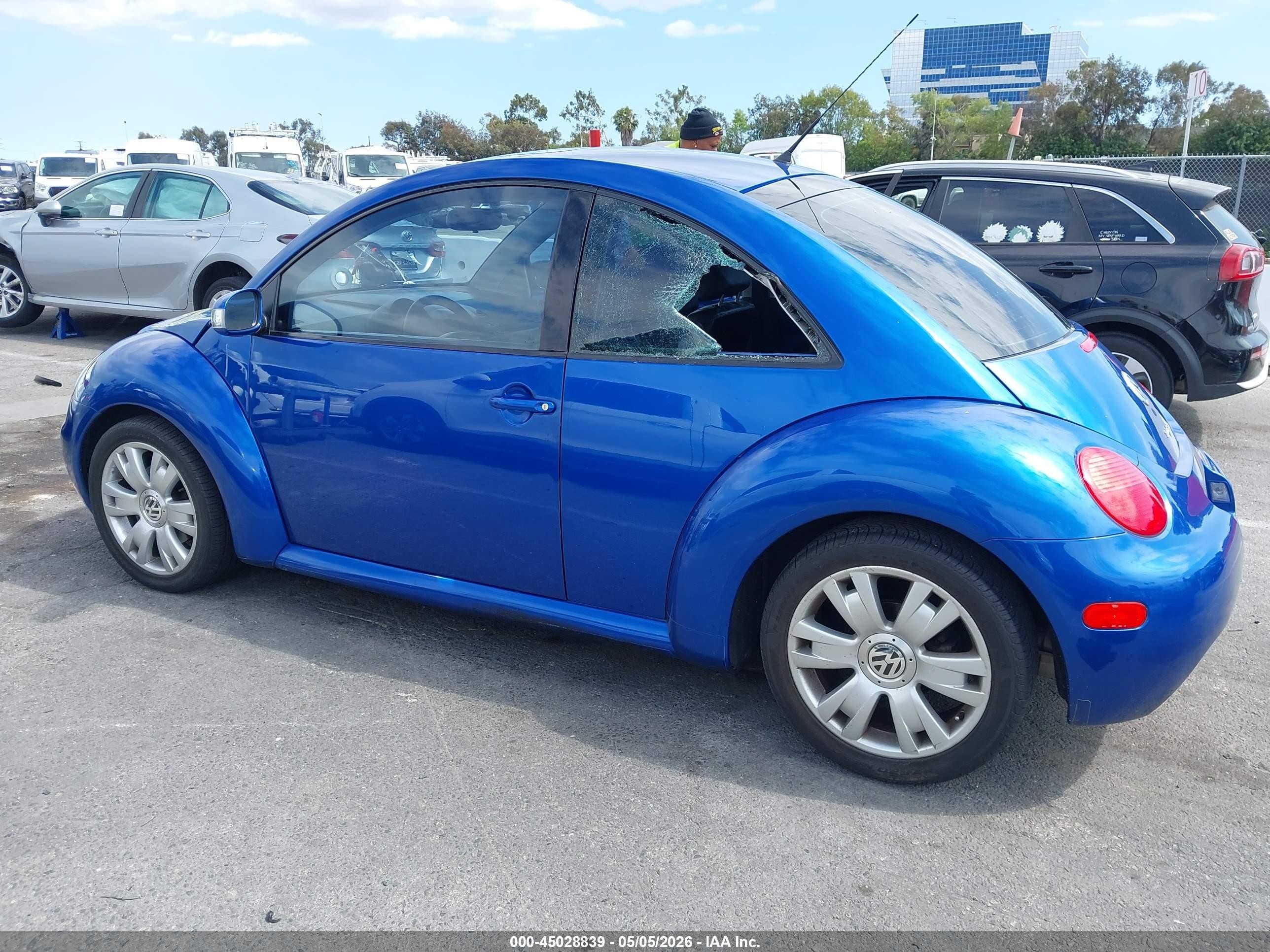 2003 Volkswagen New Beetle Gls 1.8t Blue vin: 3VWCD21C83M438740