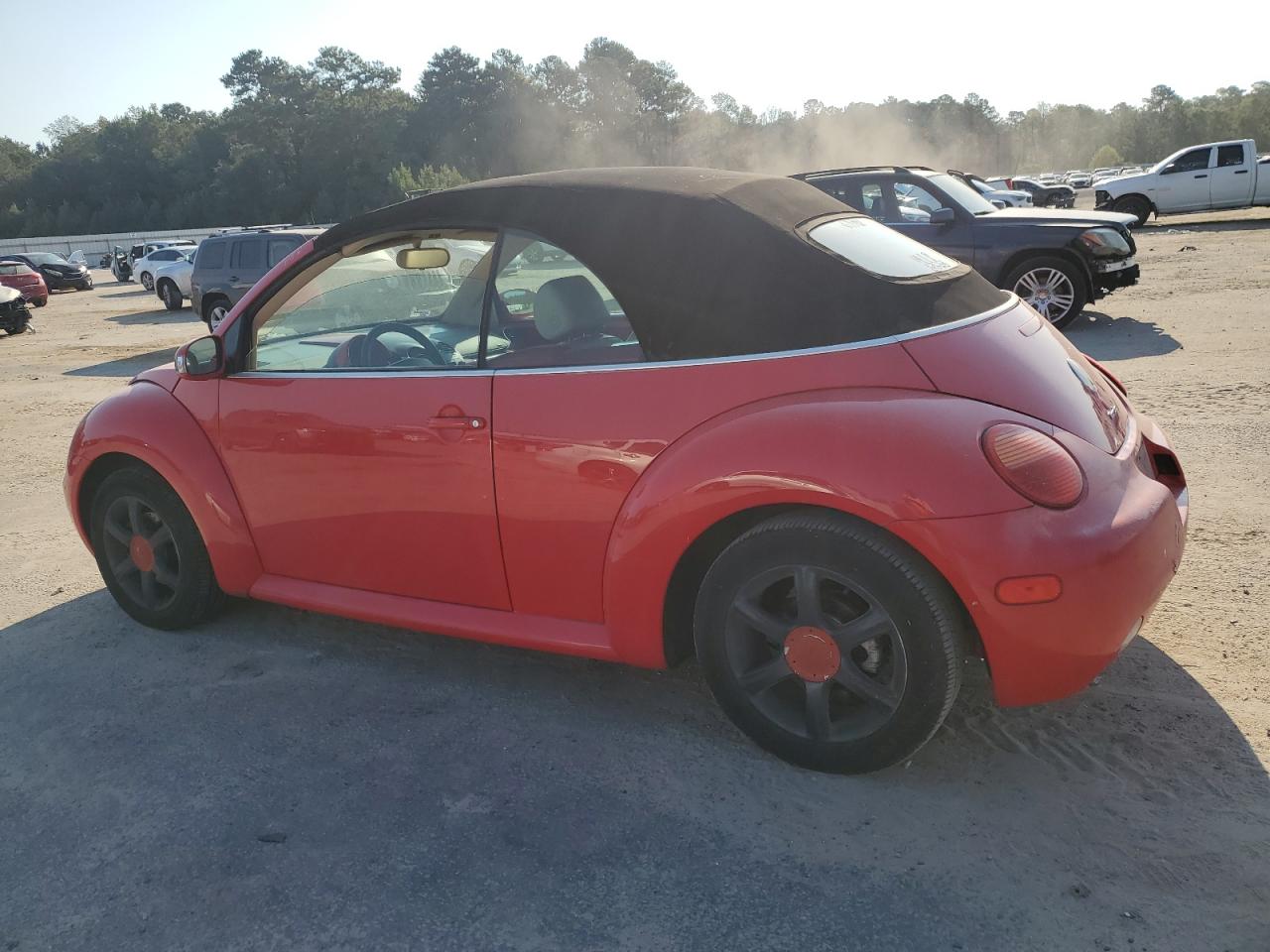 2004 Volkswagen New Beetle Gls Red vin: 3VWCD21YX4M302087