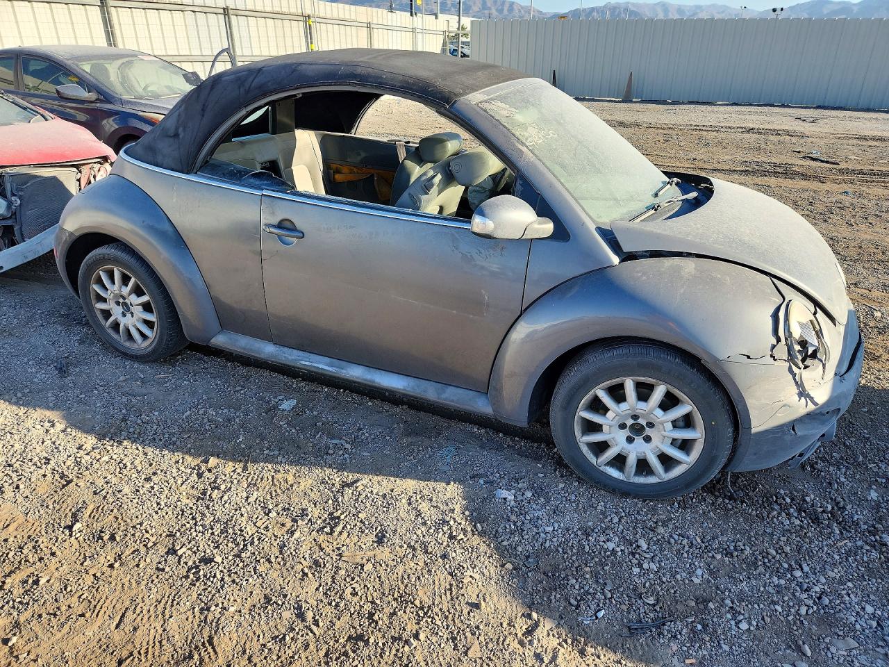 2004 Volkswagen New Beetle Gls Gray vin: 3VWCD31Y14M351782