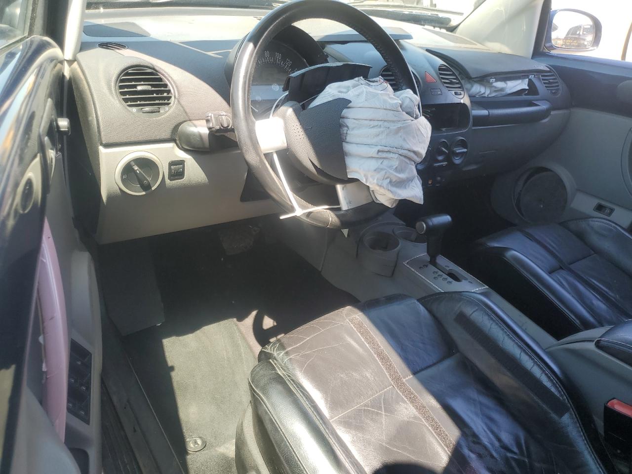2005 Volkswagen New Beetle Blue vin: 3VWCD31Y25M302740