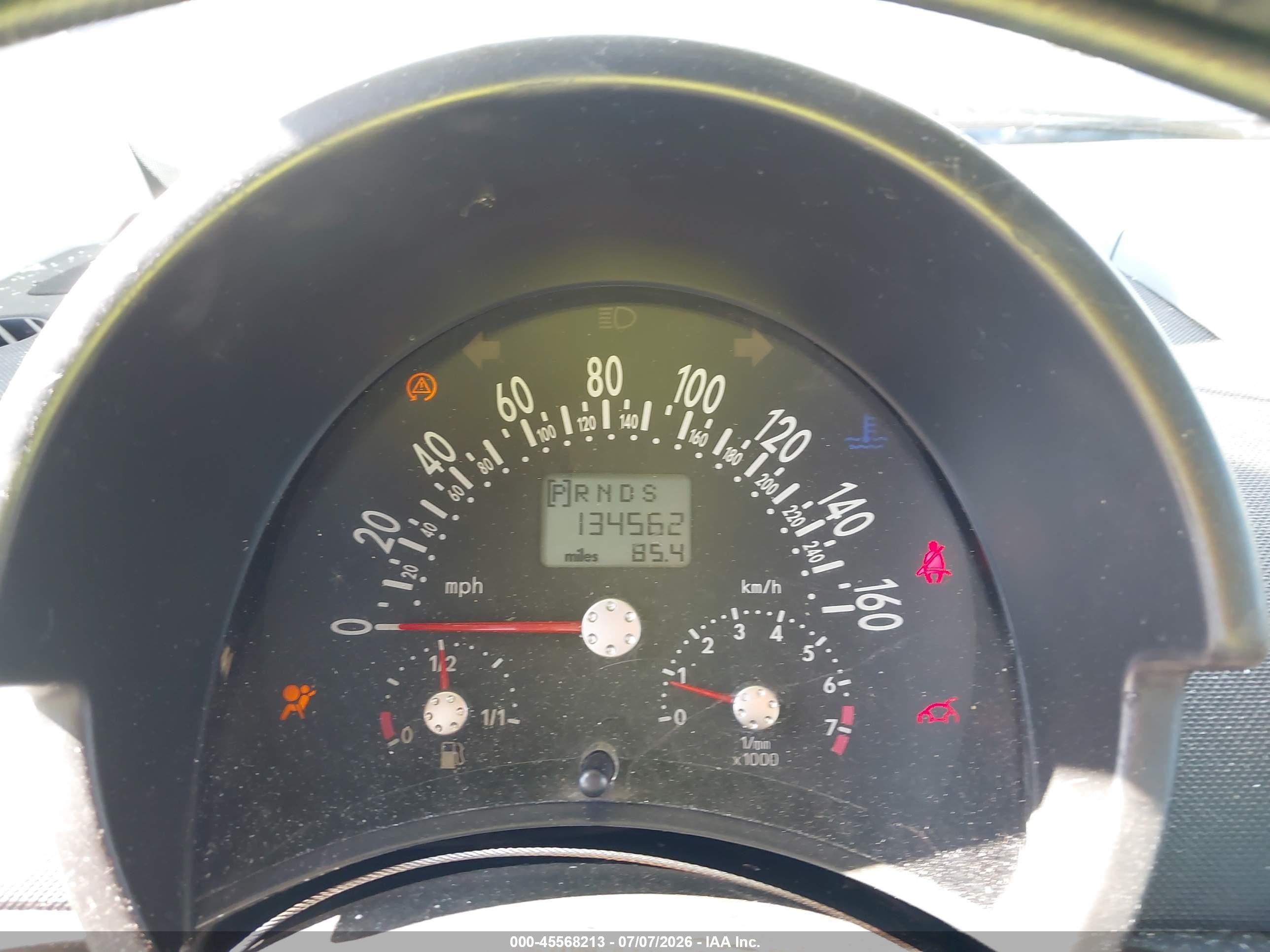 2004 Volkswagen New Beetle Gls 1.8t Yellow vin: 3VWCD31Y64M321483