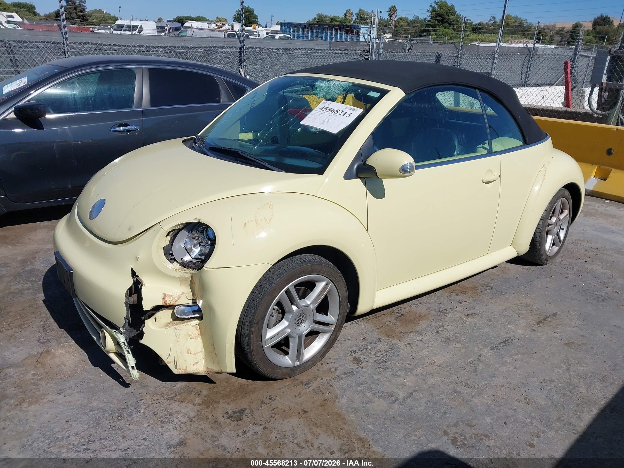 2004 Volkswagen New Beetle Gls 1.8t Yellow vin: 3VWCD31Y64M321483