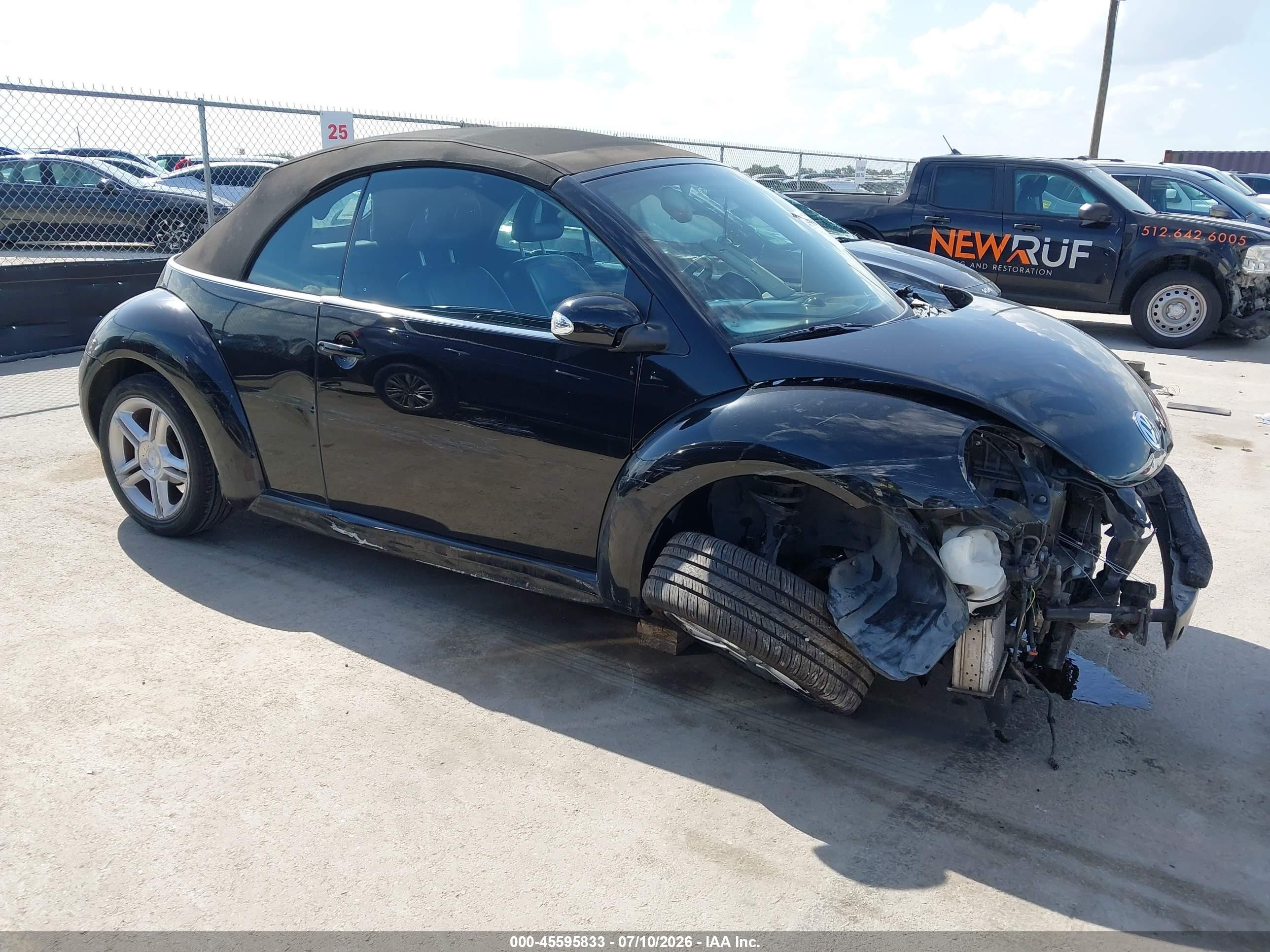 2005 Volkswagen New Beetle Gls 1.8t Black vin: 3VWCD31Y65M368613