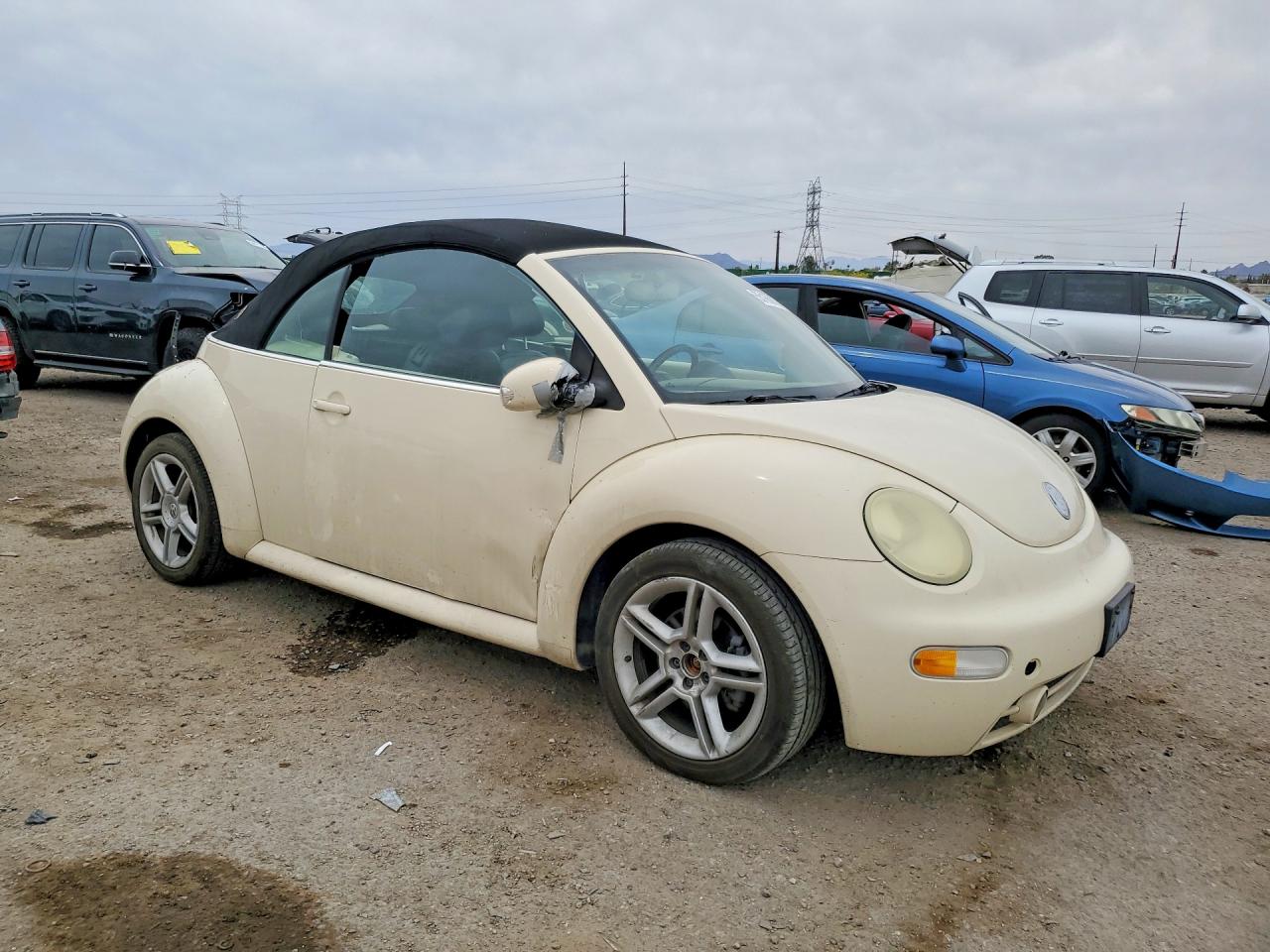 2005 Volkswagen New Beetle Gls Cream vin: 3VWCD31Y85M362182