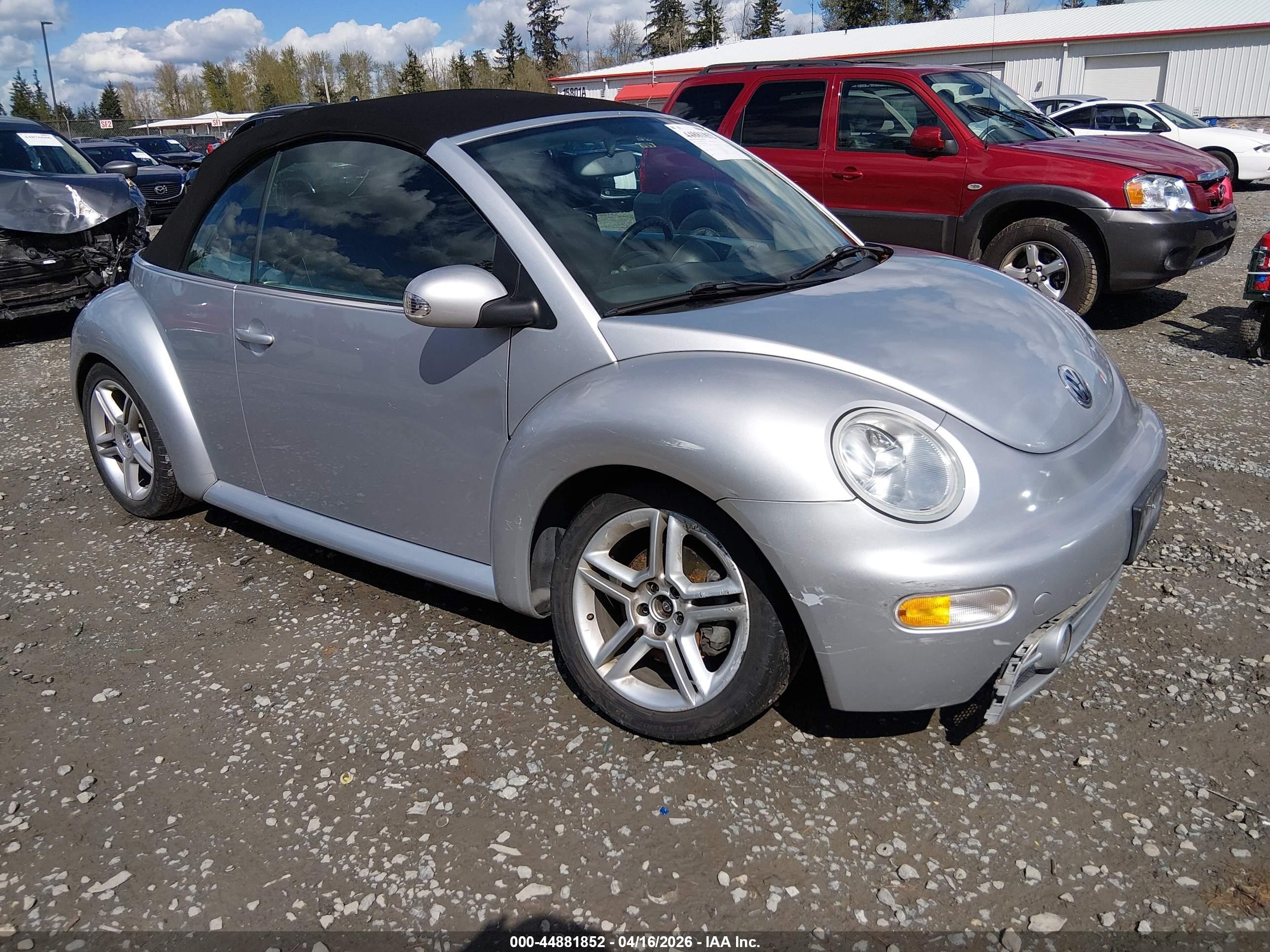 2004 Volkswagen New Beetle Gls 1.8t Silver vin: 3VWCD31Y94M310638