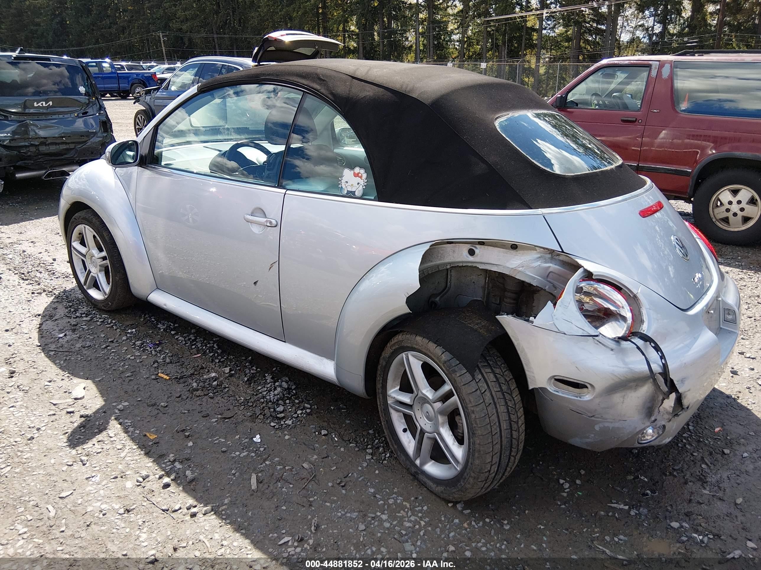 2004 Volkswagen New Beetle Gls 1.8t Silver vin: 3VWCD31Y94M310638