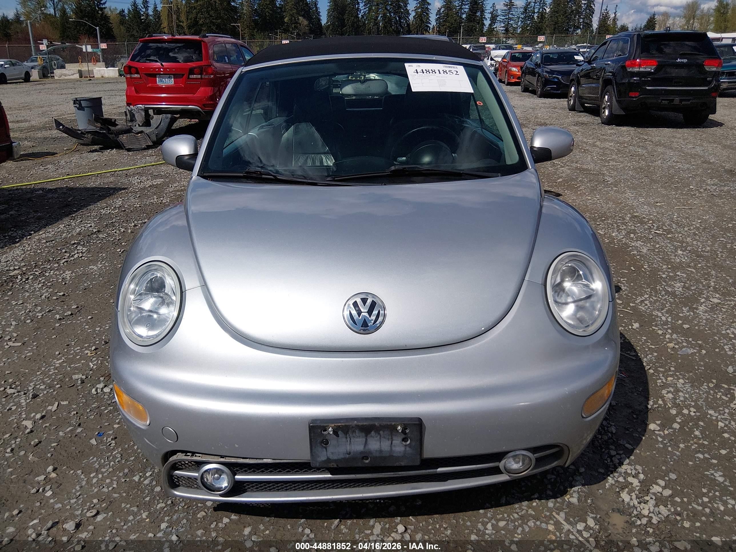 2004 Volkswagen New Beetle Gls 1.8t Silver vin: 3VWCD31Y94M310638