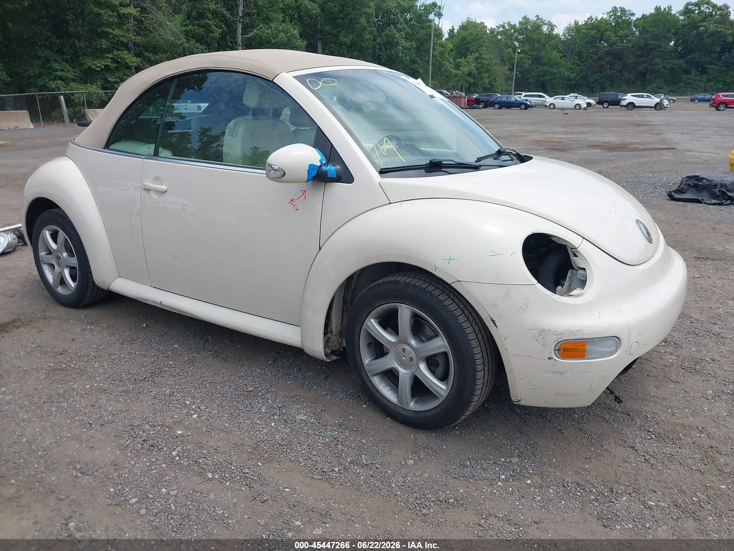 2005 Volkswagen New Beetle Gls 1.8t Beige vin: 3VWCD31YX5M314246