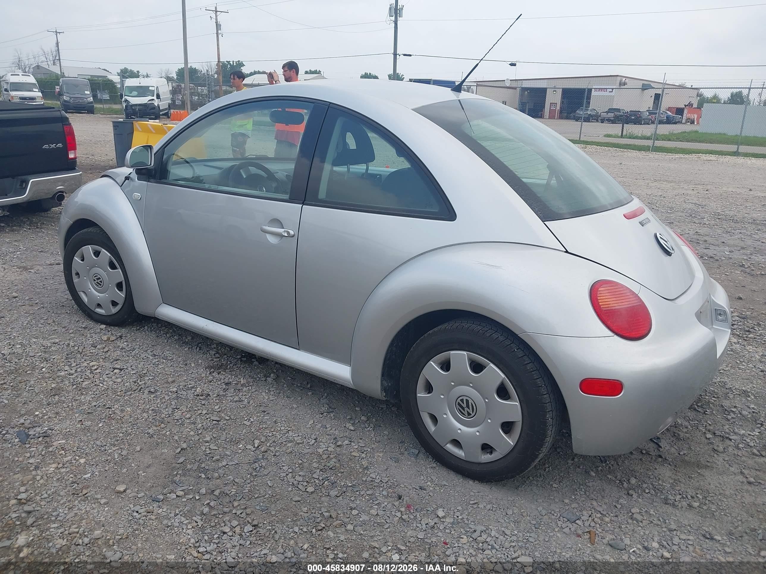 2000 Volkswagen New Beetle Gls Tdi Silver vin: 3VWCF21C6YM456333