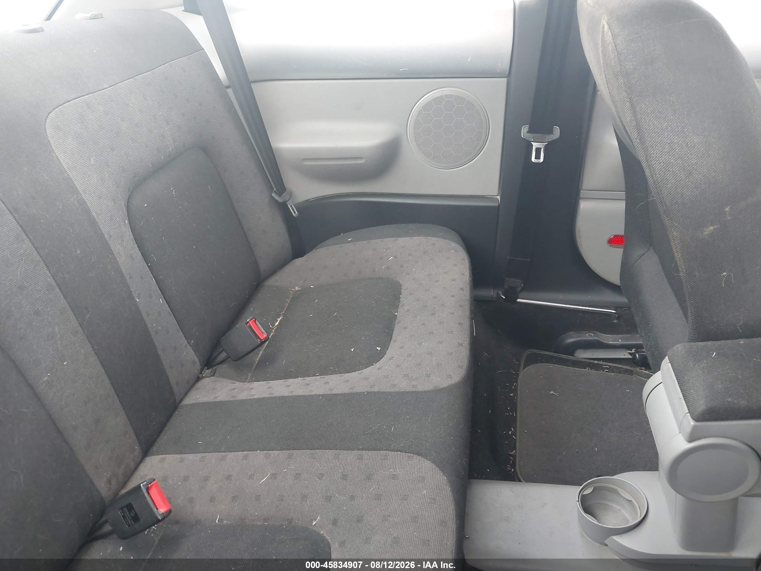2000 Volkswagen New Beetle Gls Tdi Silver vin: 3VWCF21C6YM456333
