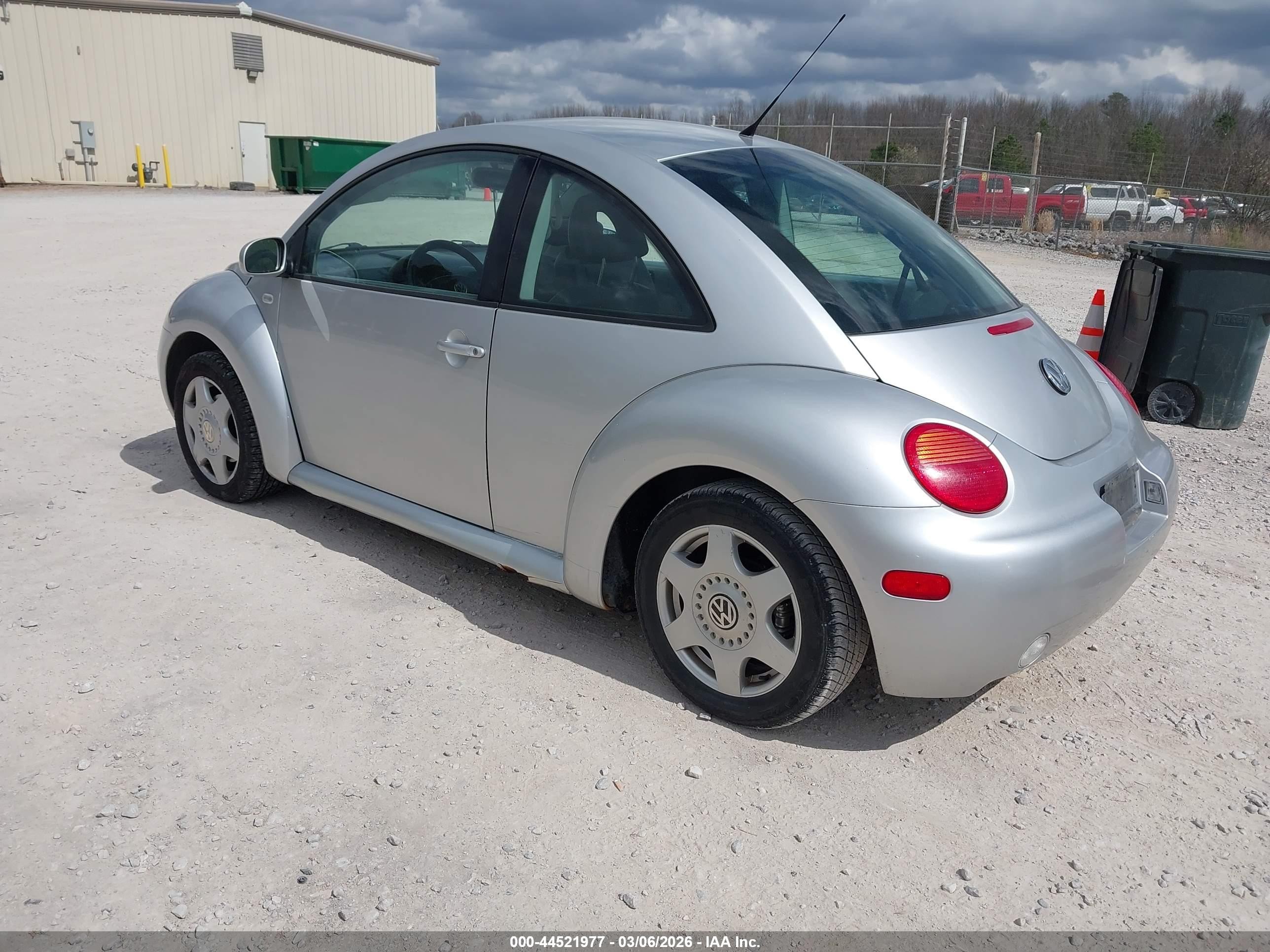 2001 Volkswagen New Beetle Gls Silver vin: 3VWCK21C01M434443