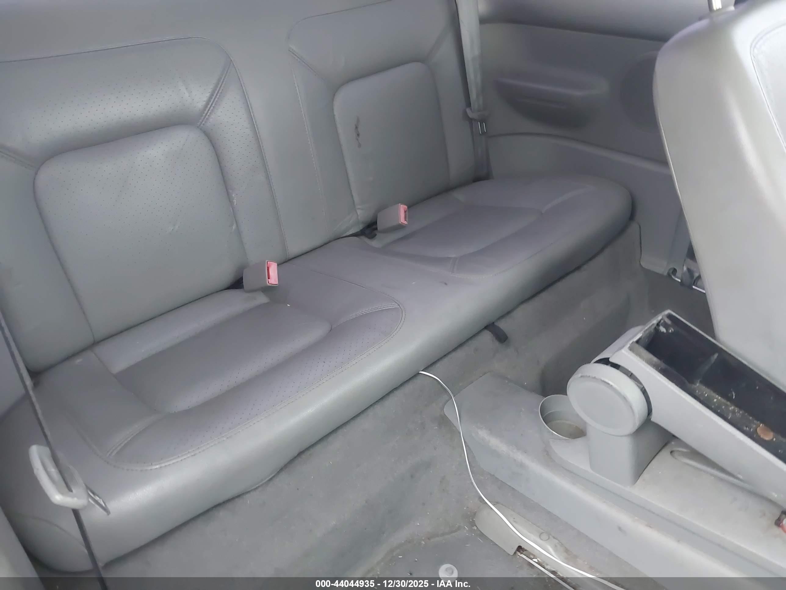 2001 Volkswagen New Beetle Gls Серебряный vin: 3VWCK21C01M435706