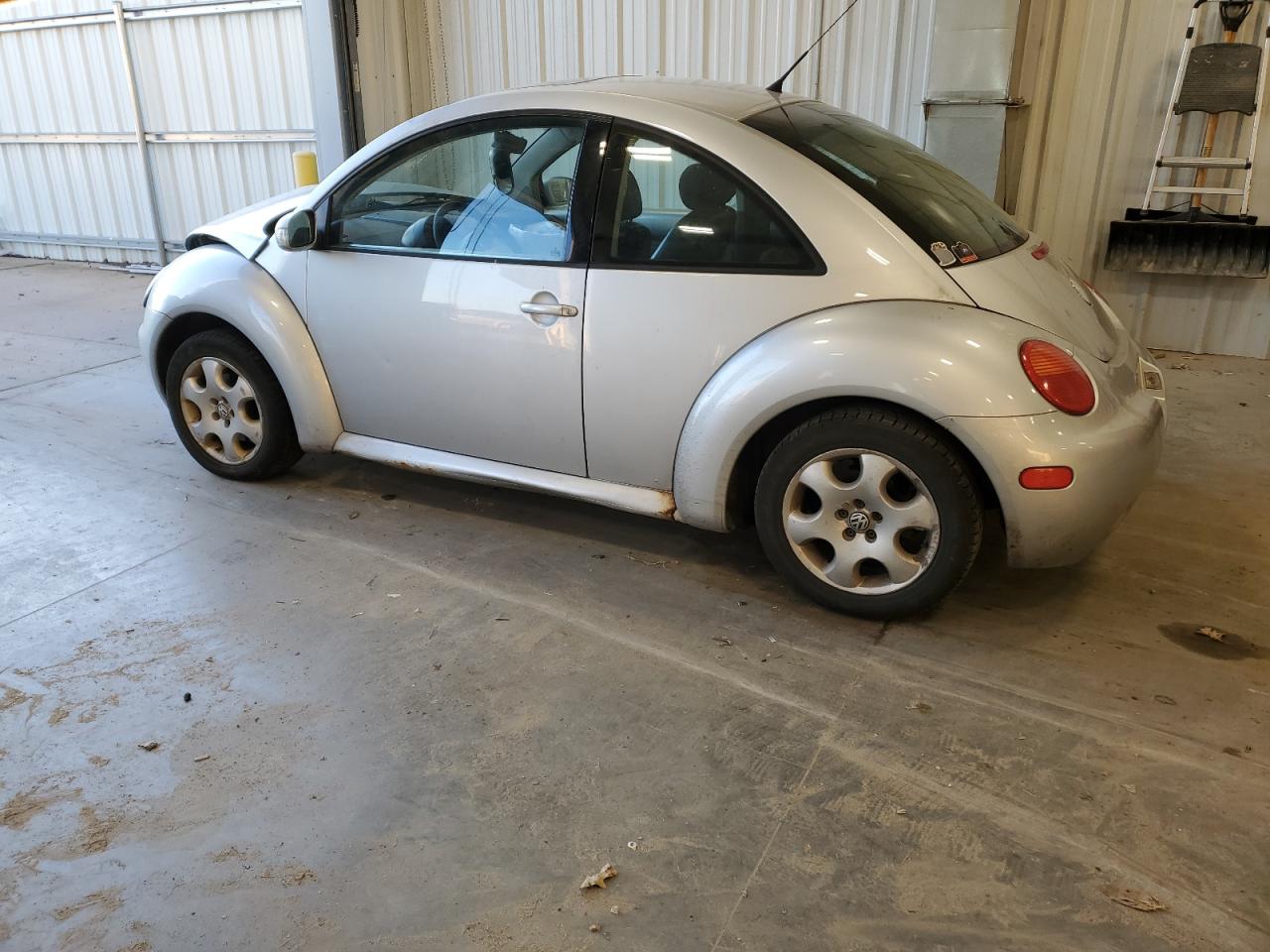 2003 Volkswagen New Beetle Gls Серебряный vin: 3VWCK21C03M444490