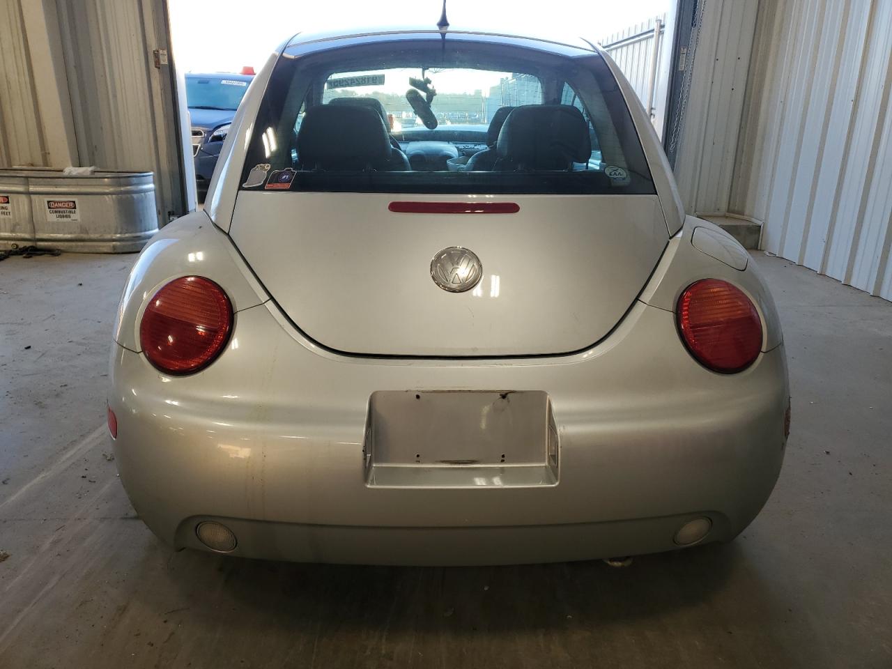 2003 Volkswagen New Beetle Gls Серебряный vin: 3VWCK21C03M444490