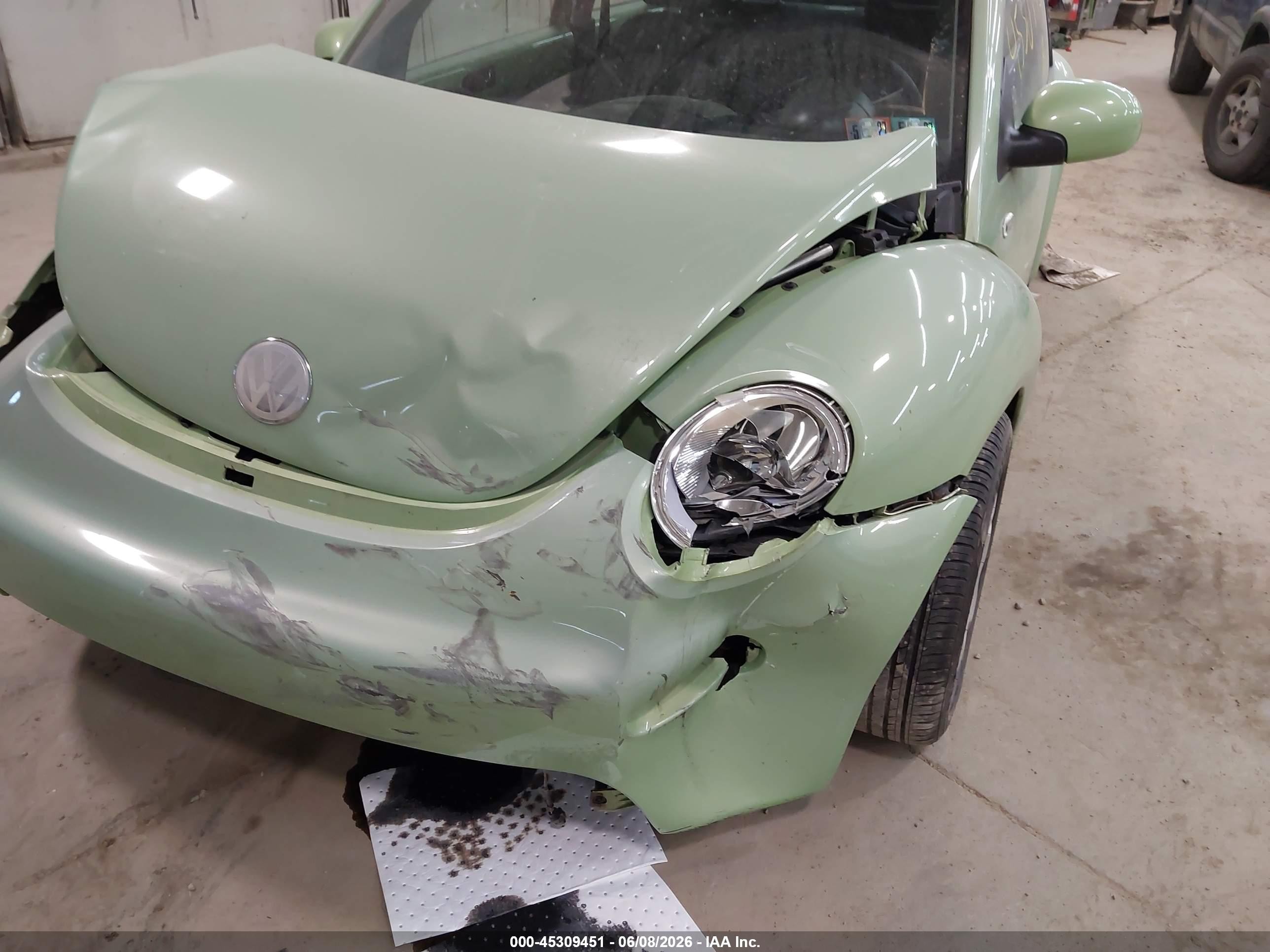 2002 Volkswagen New Beetle Gls Green vin: 3VWCK21C22M426443