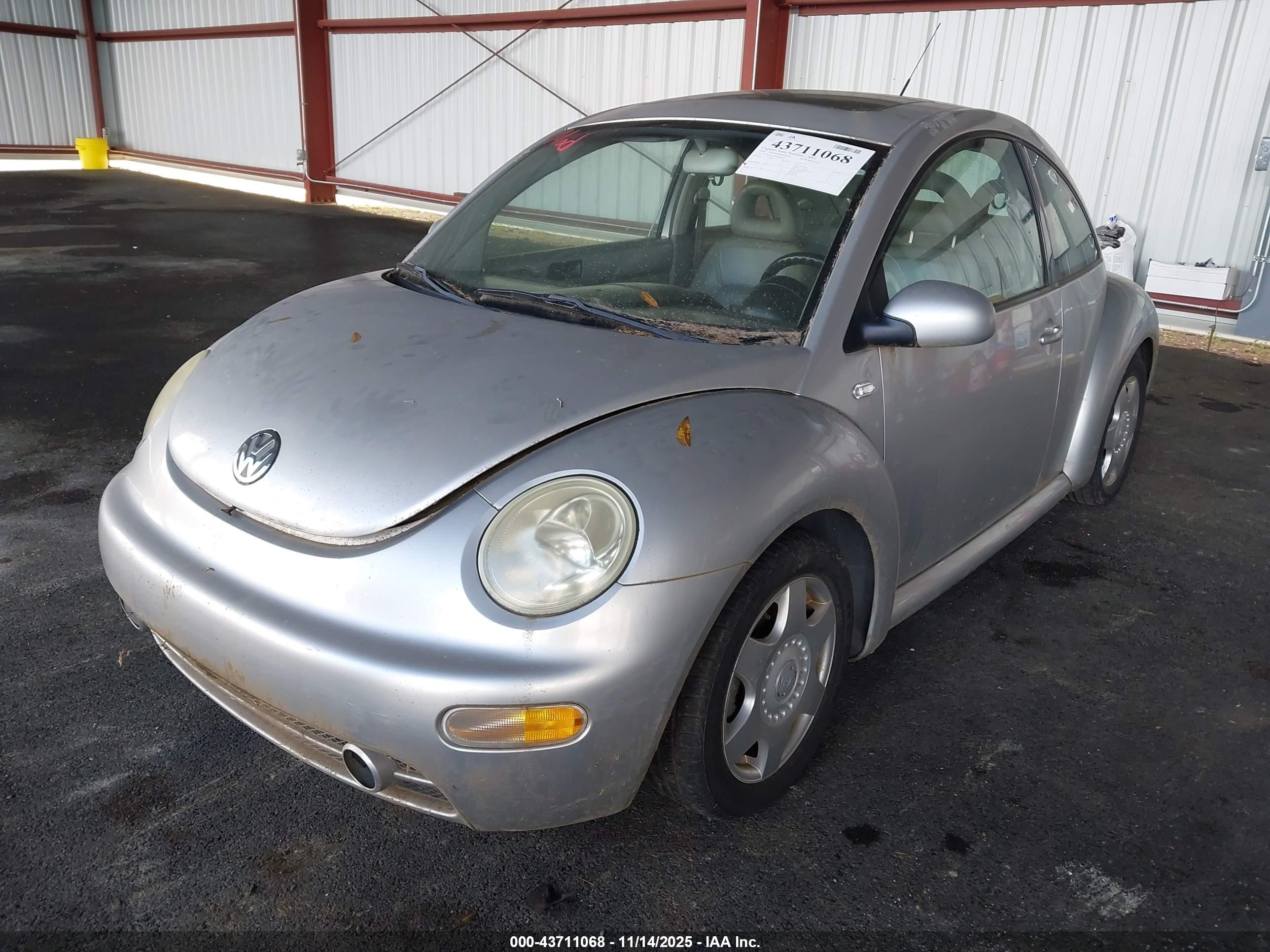 2001 Volkswagen New Beetle Gls Серебряный vin: 3VWCK21C41M458356