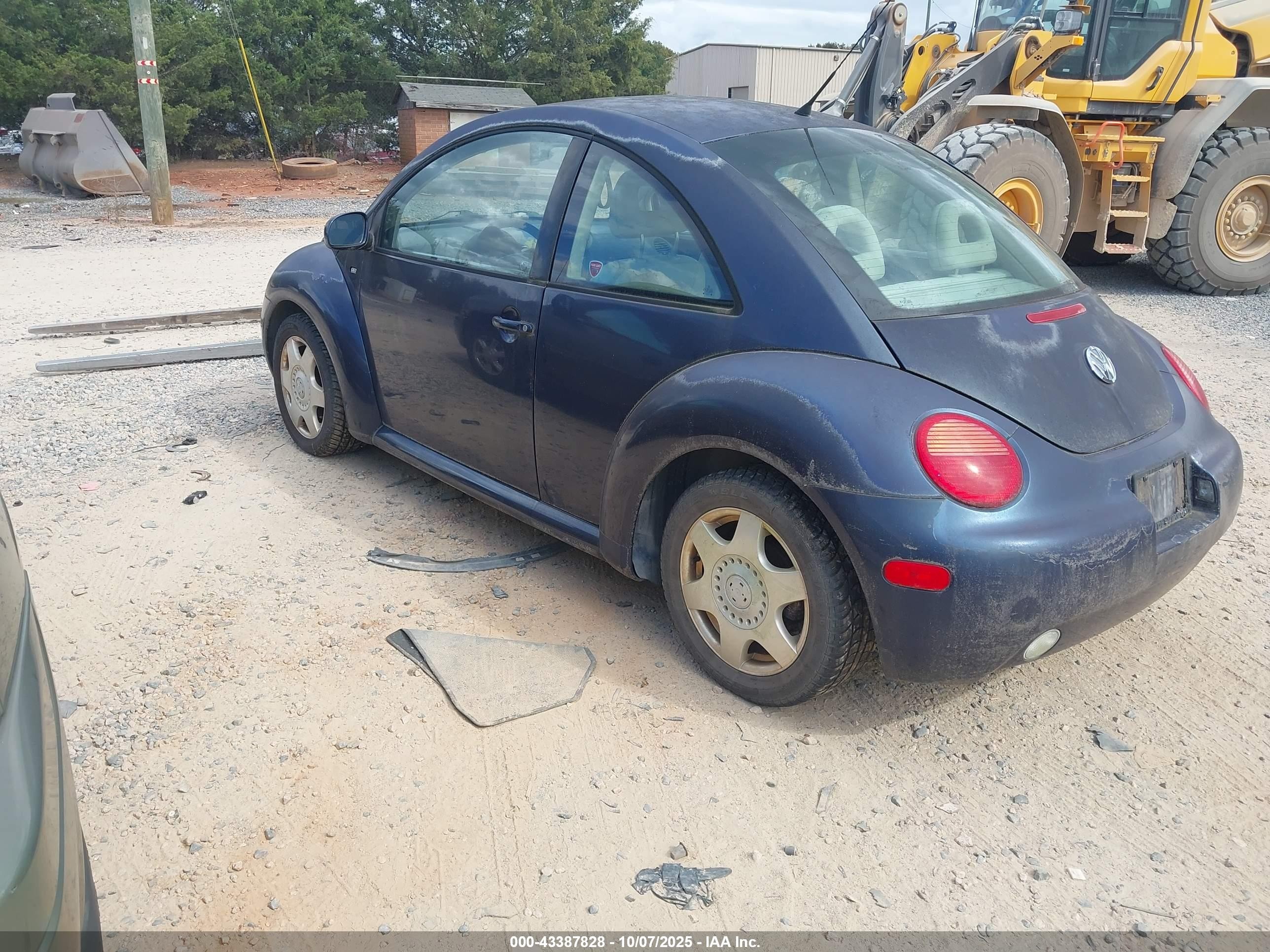 2001 Volkswagen New Beetle Gls Blue vin: 3VWCK21C71M458044